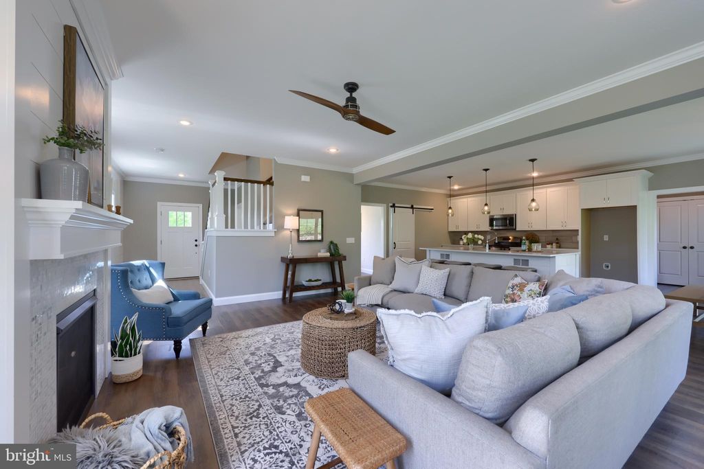 Photo of 642 Golden Eagle Way, Lancaster, PA 17601 (MLS # PALA2047172)