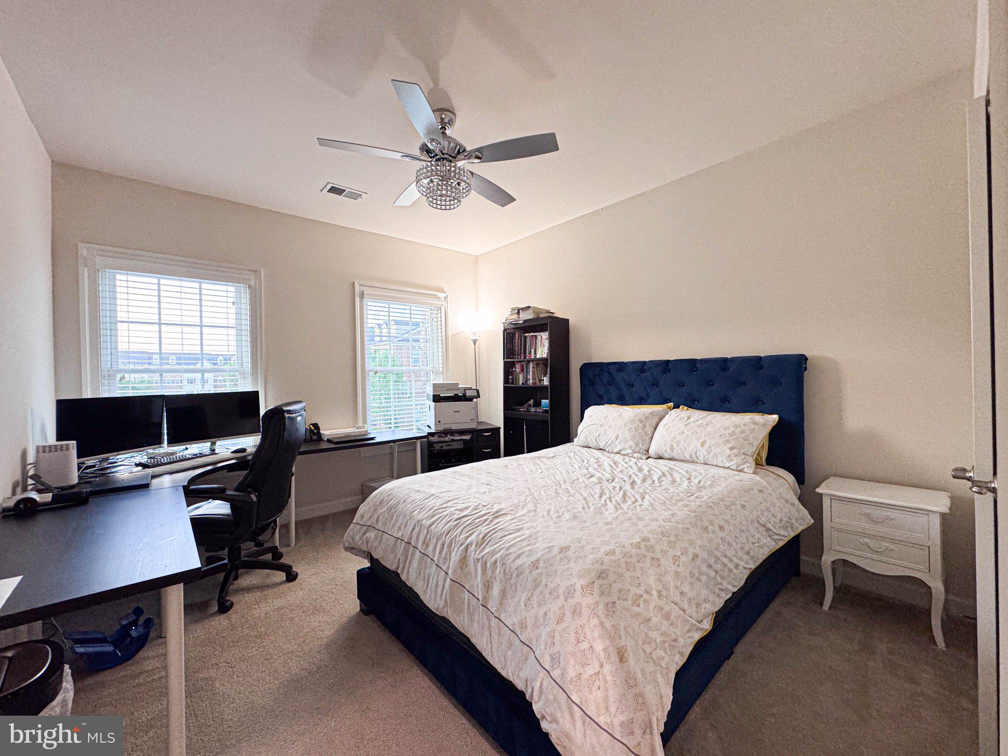 LOUDOUN CROSSING - Residential