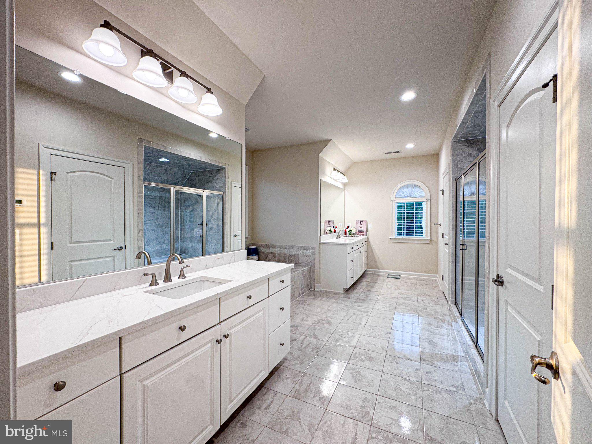 LOUDOUN CROSSING - Residential
