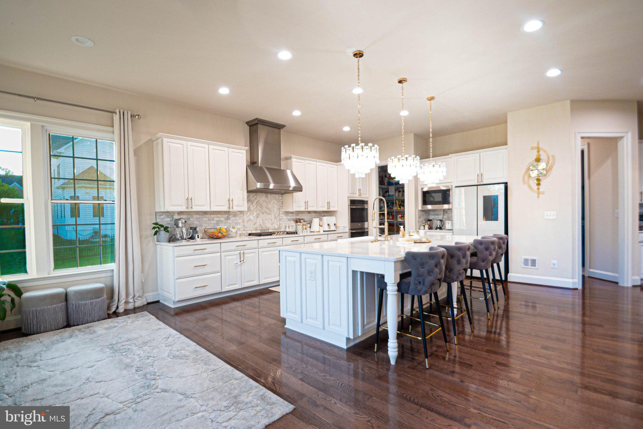 LOUDOUN CROSSING - Residential