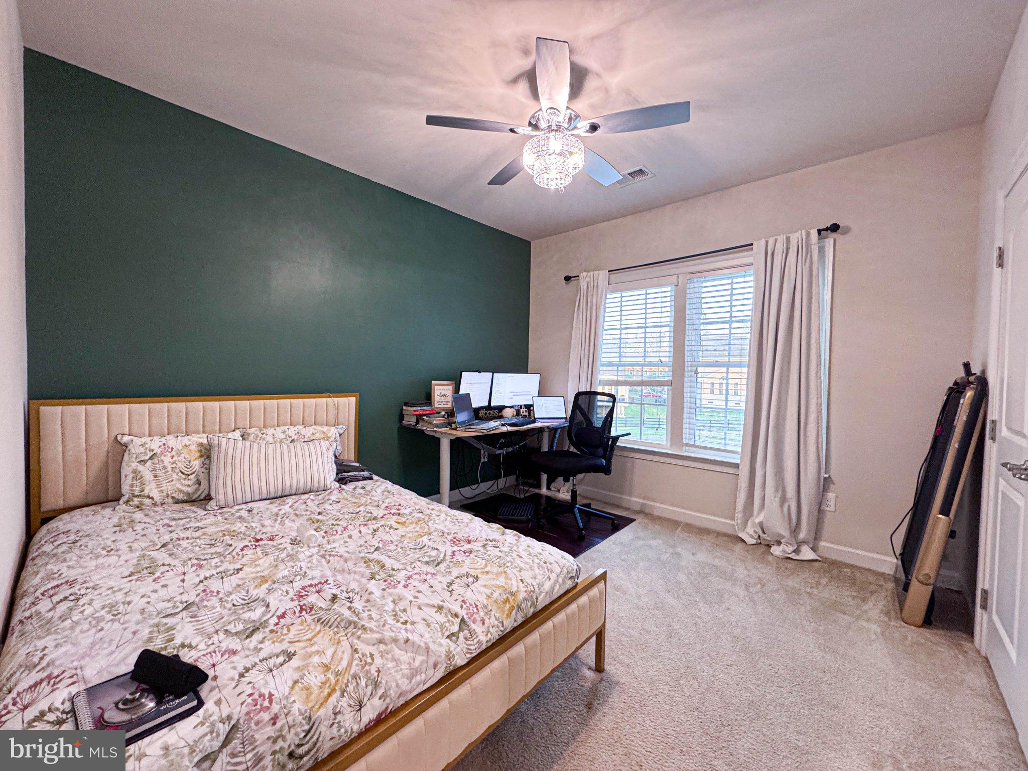 LOUDOUN CROSSING - Residential