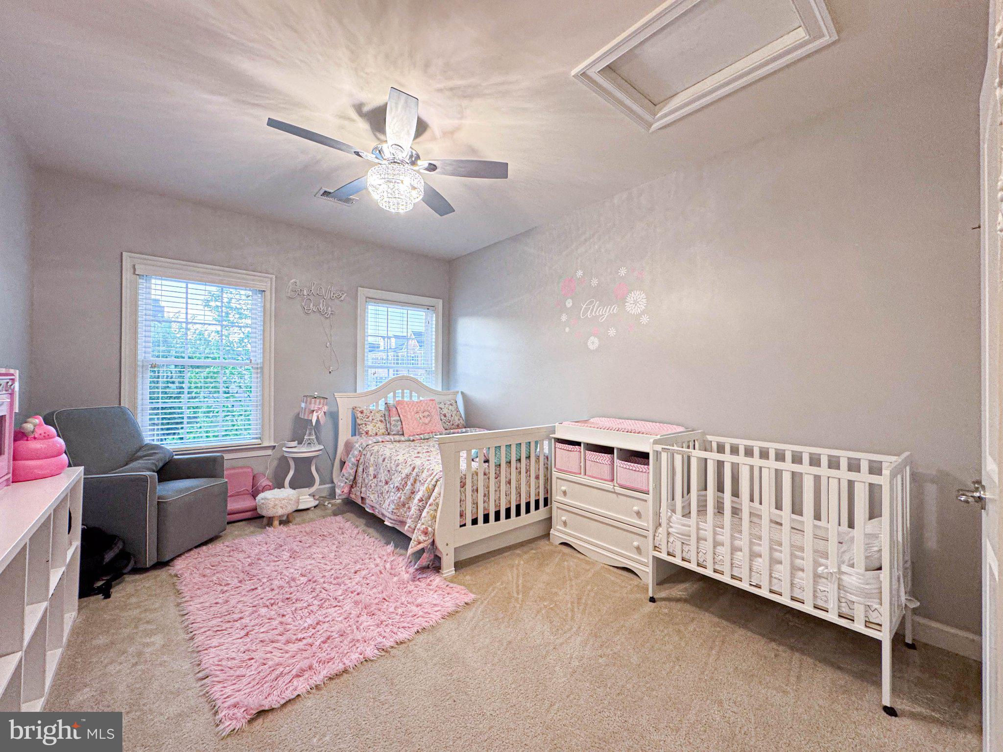 LOUDOUN CROSSING - Residential