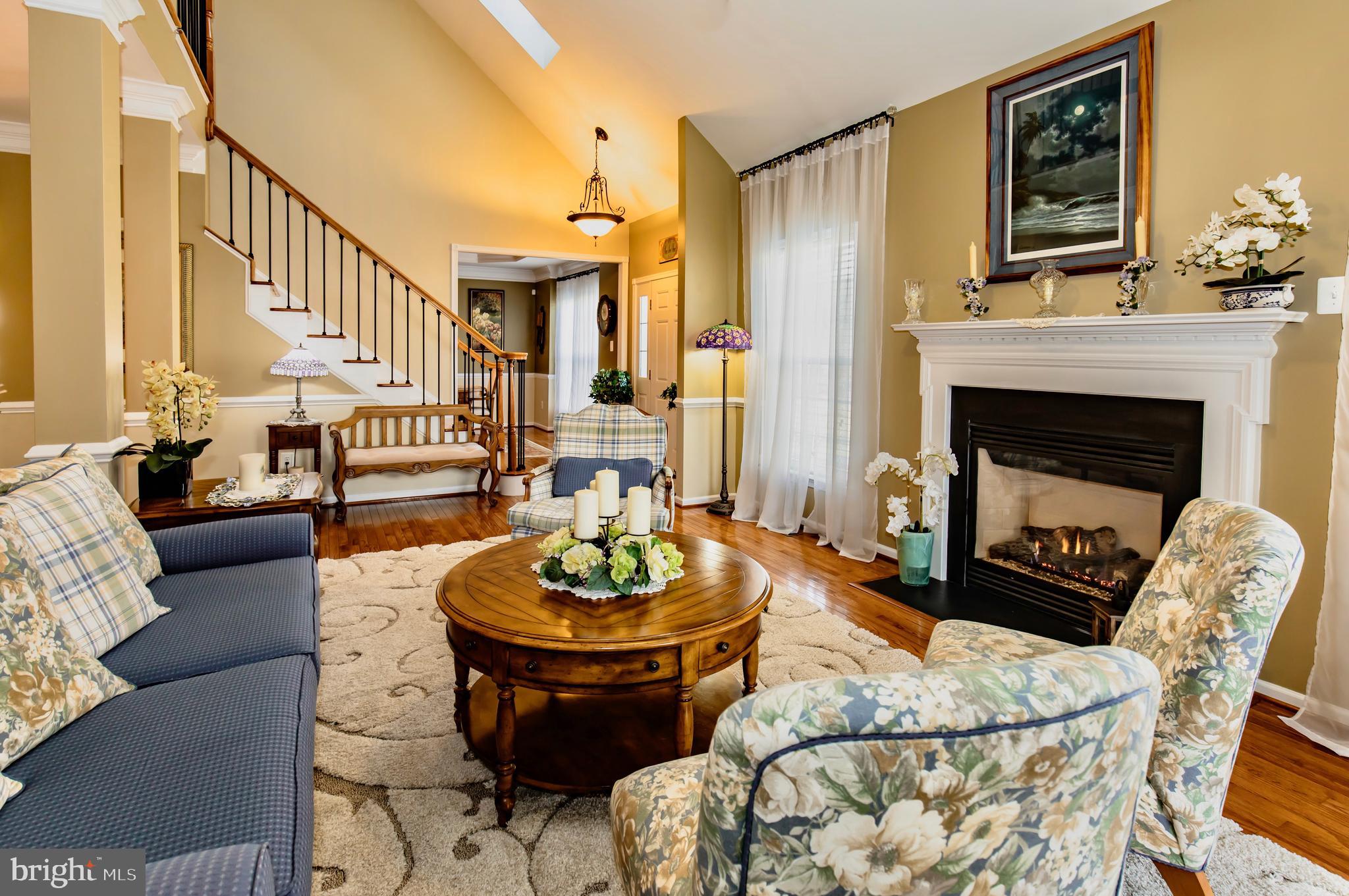 RIVERCREST - Residential