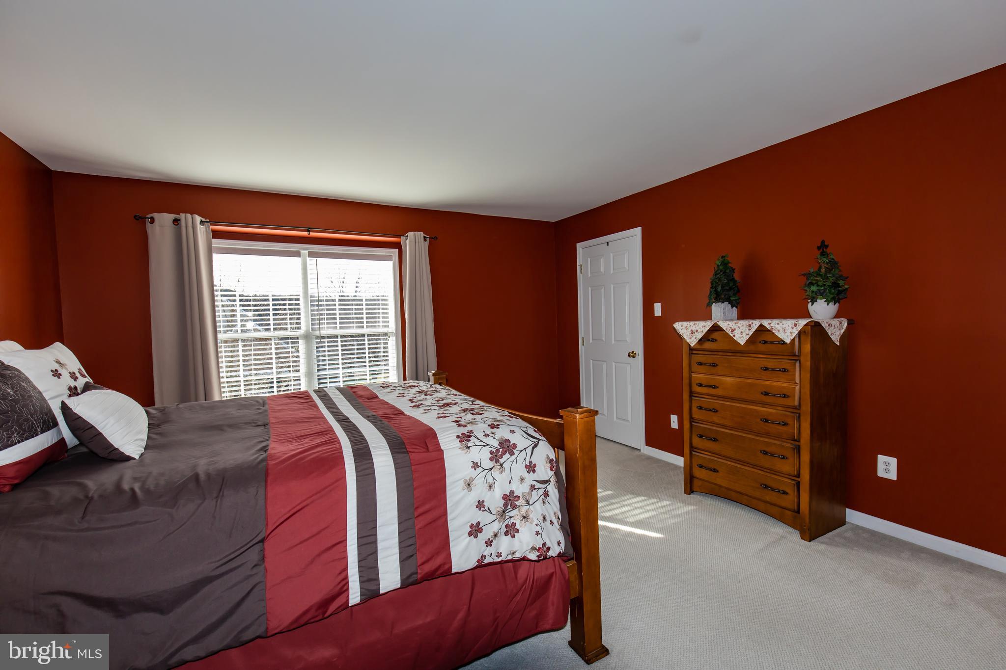 RIVERCREST - Residential