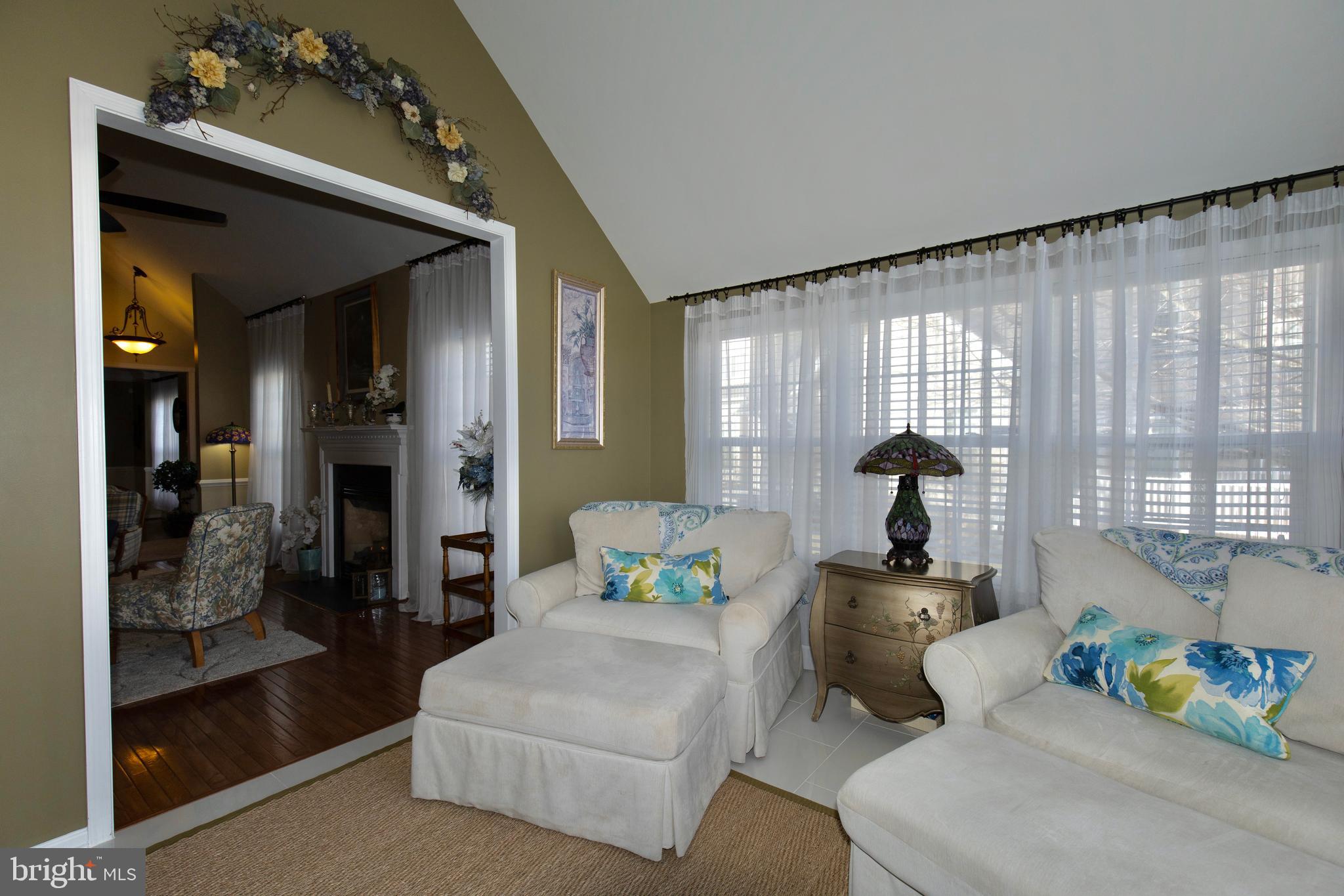 RIVERCREST - Residential