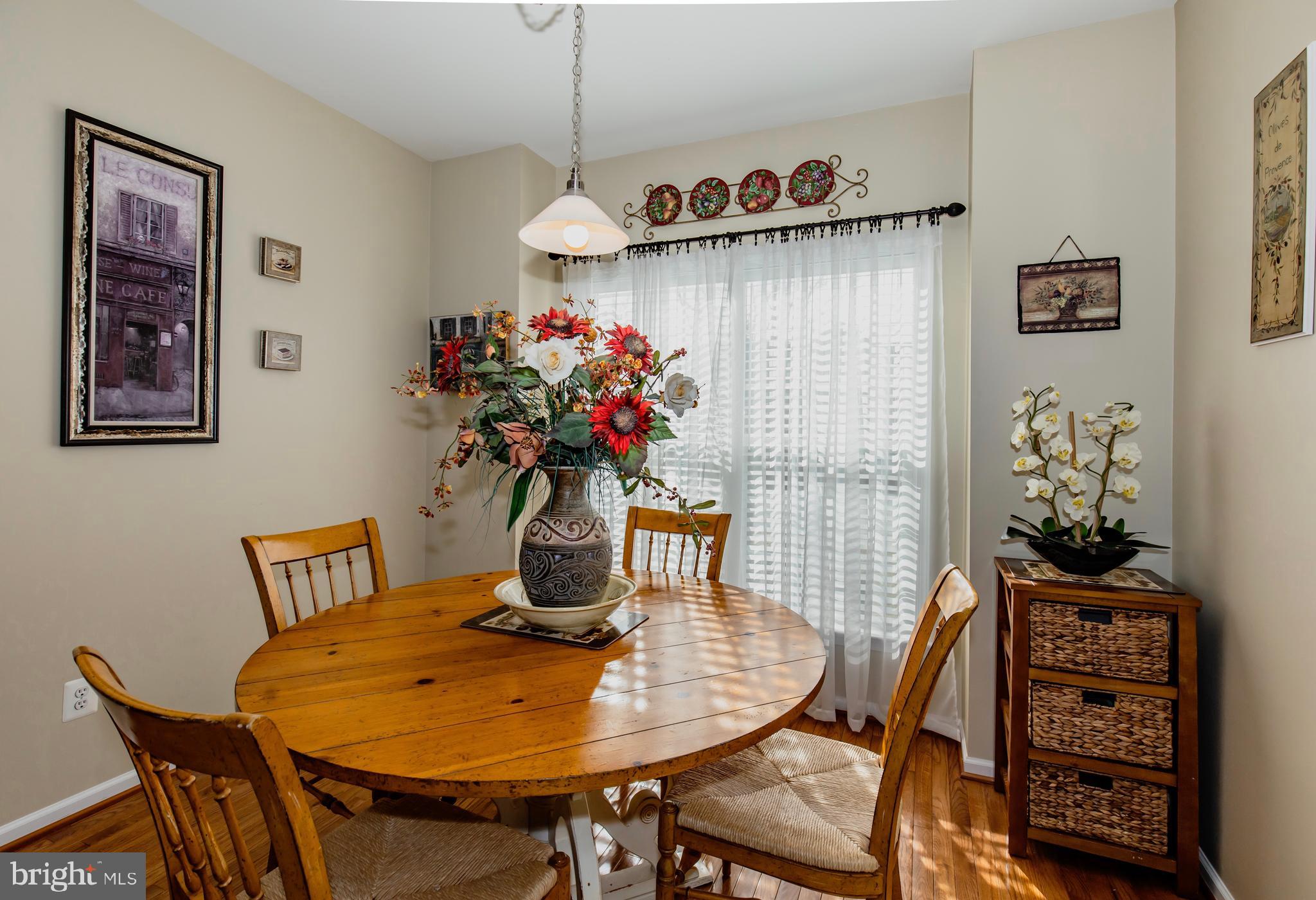 RIVERCREST - Residential
