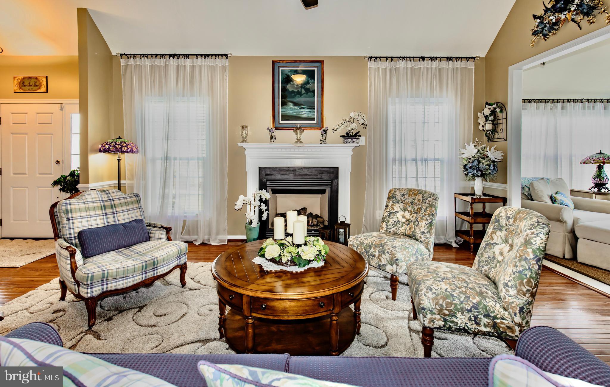 RIVERCREST - Residential