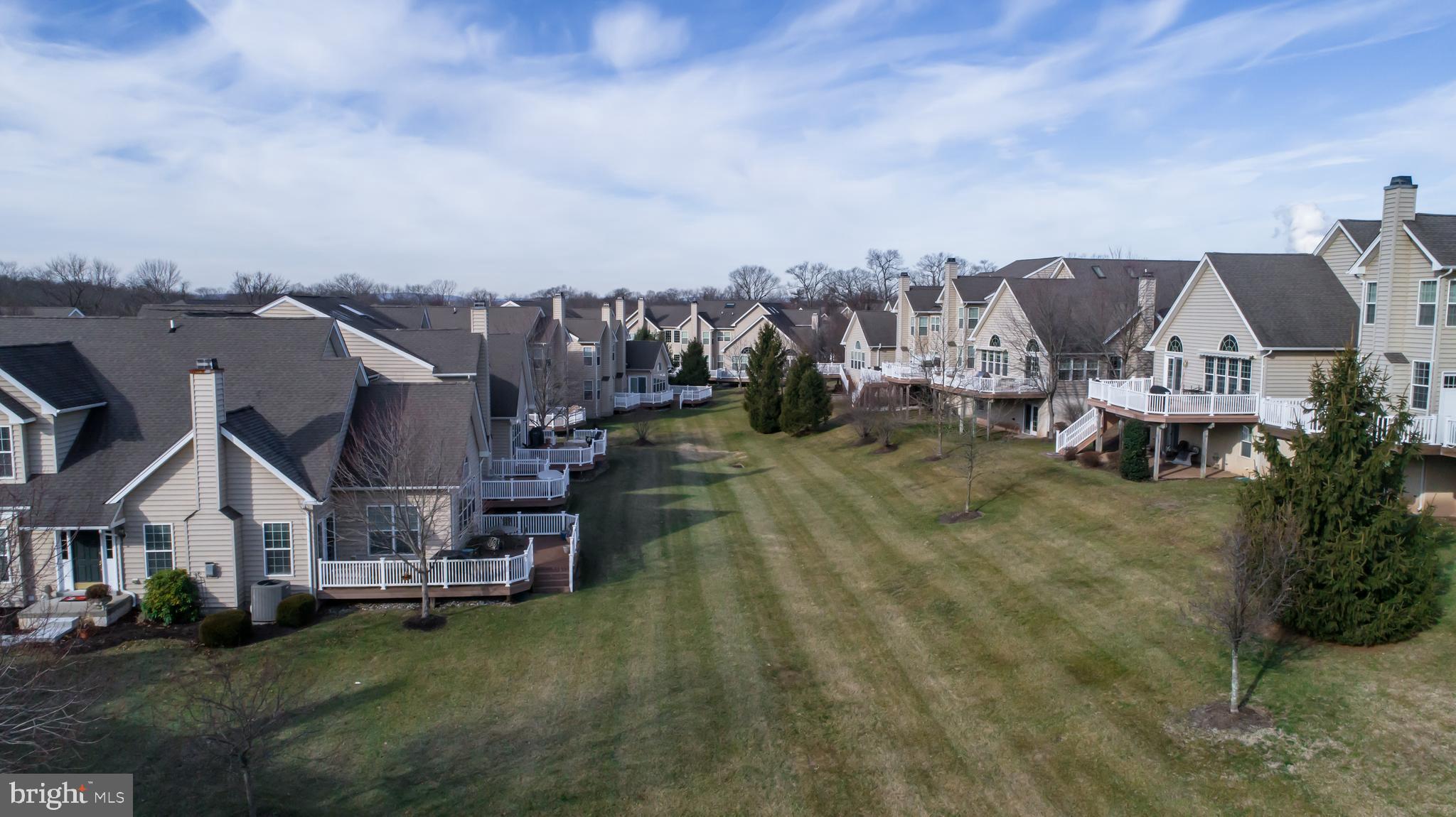 RIVERCREST - Residential