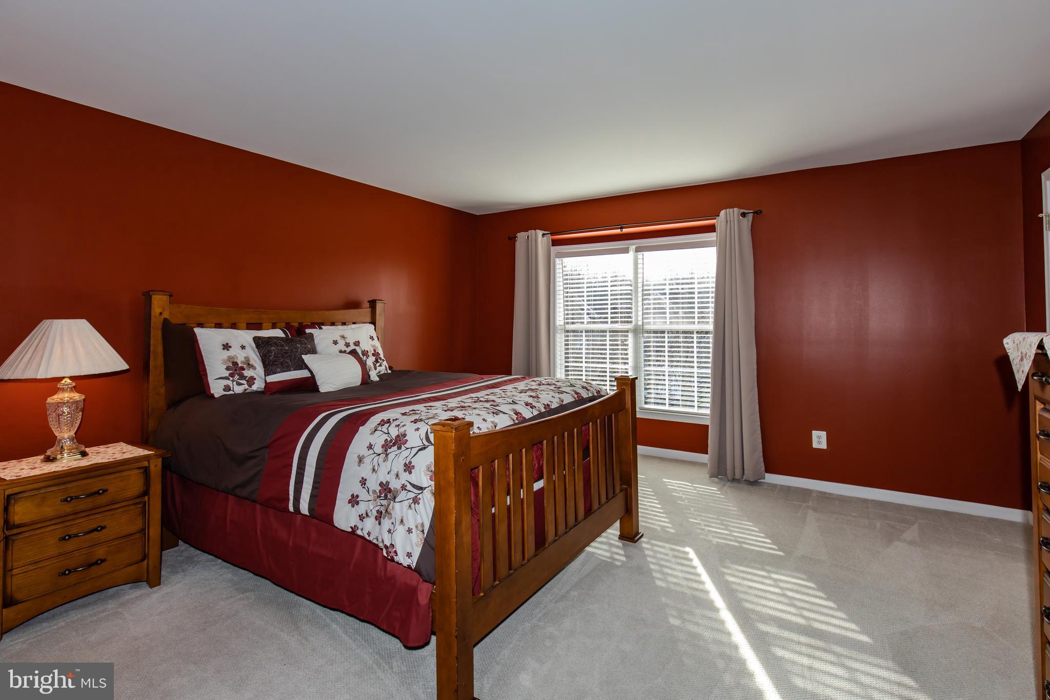 RIVERCREST - Residential