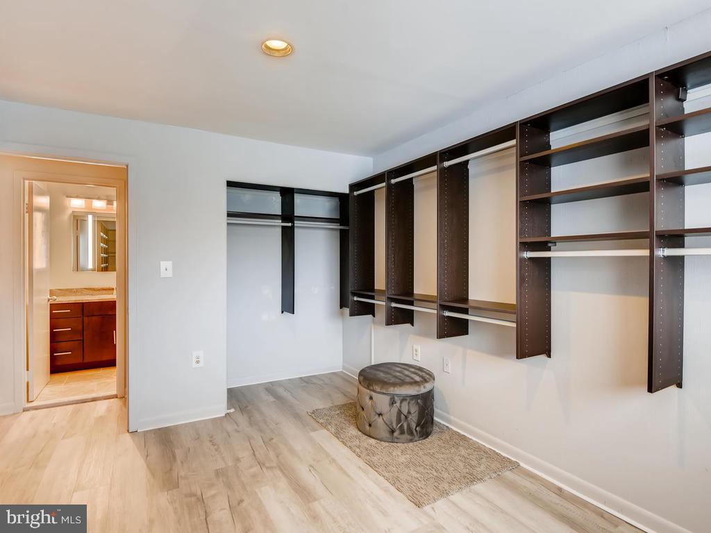 ANNEN WOODS - Residential