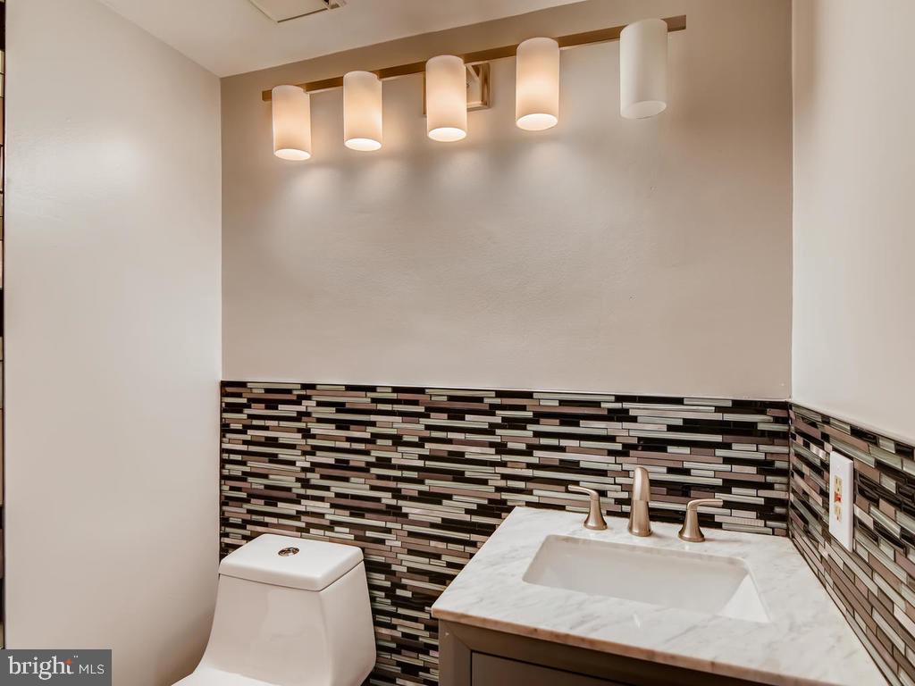 ANNEN WOODS - Residential