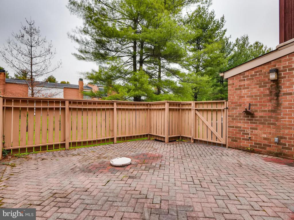 ANNEN WOODS - Residential