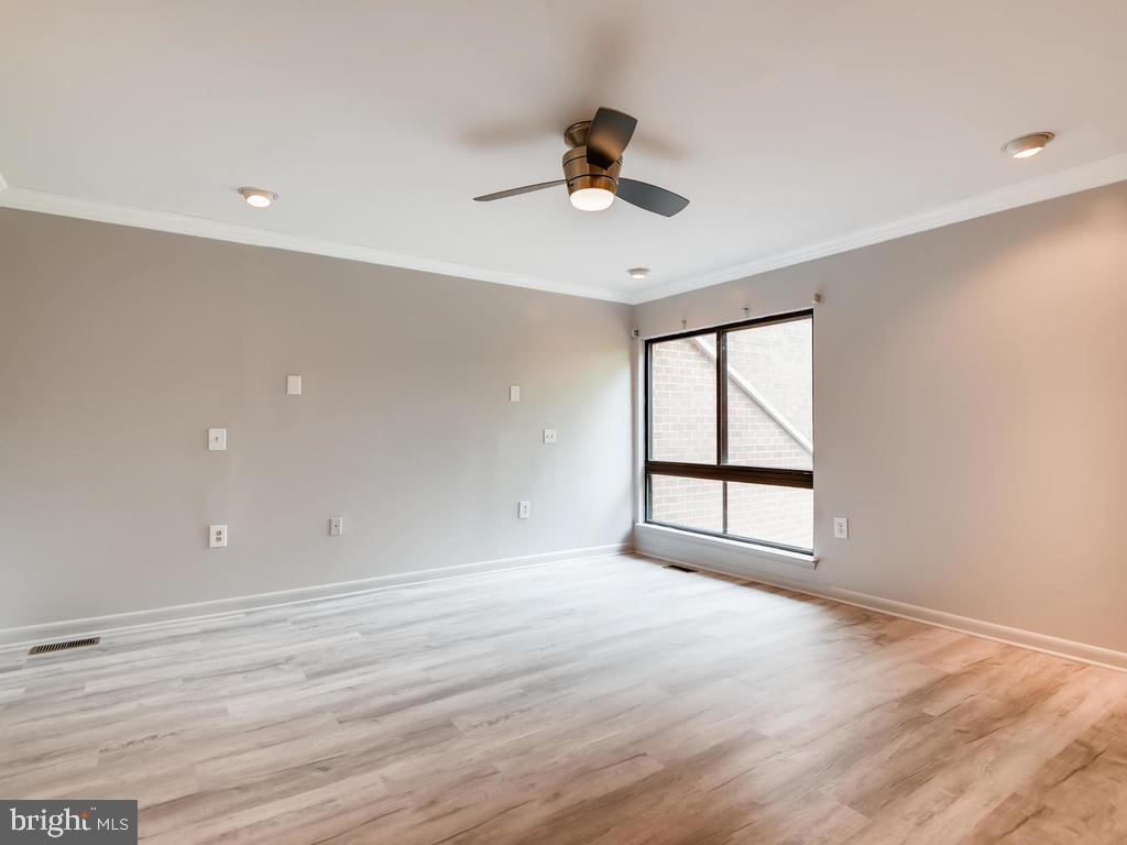 ANNEN WOODS - Residential