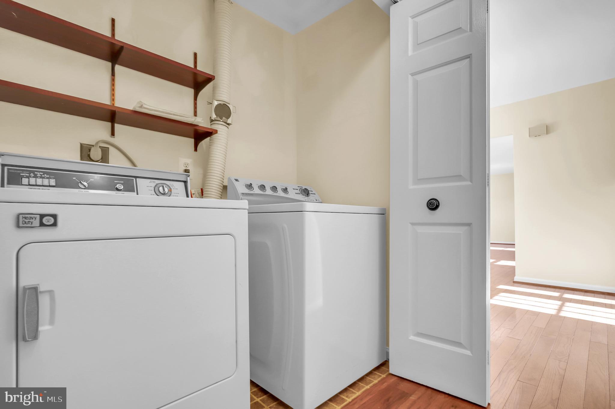 CHANTILLY HIGHLANDS - Residential