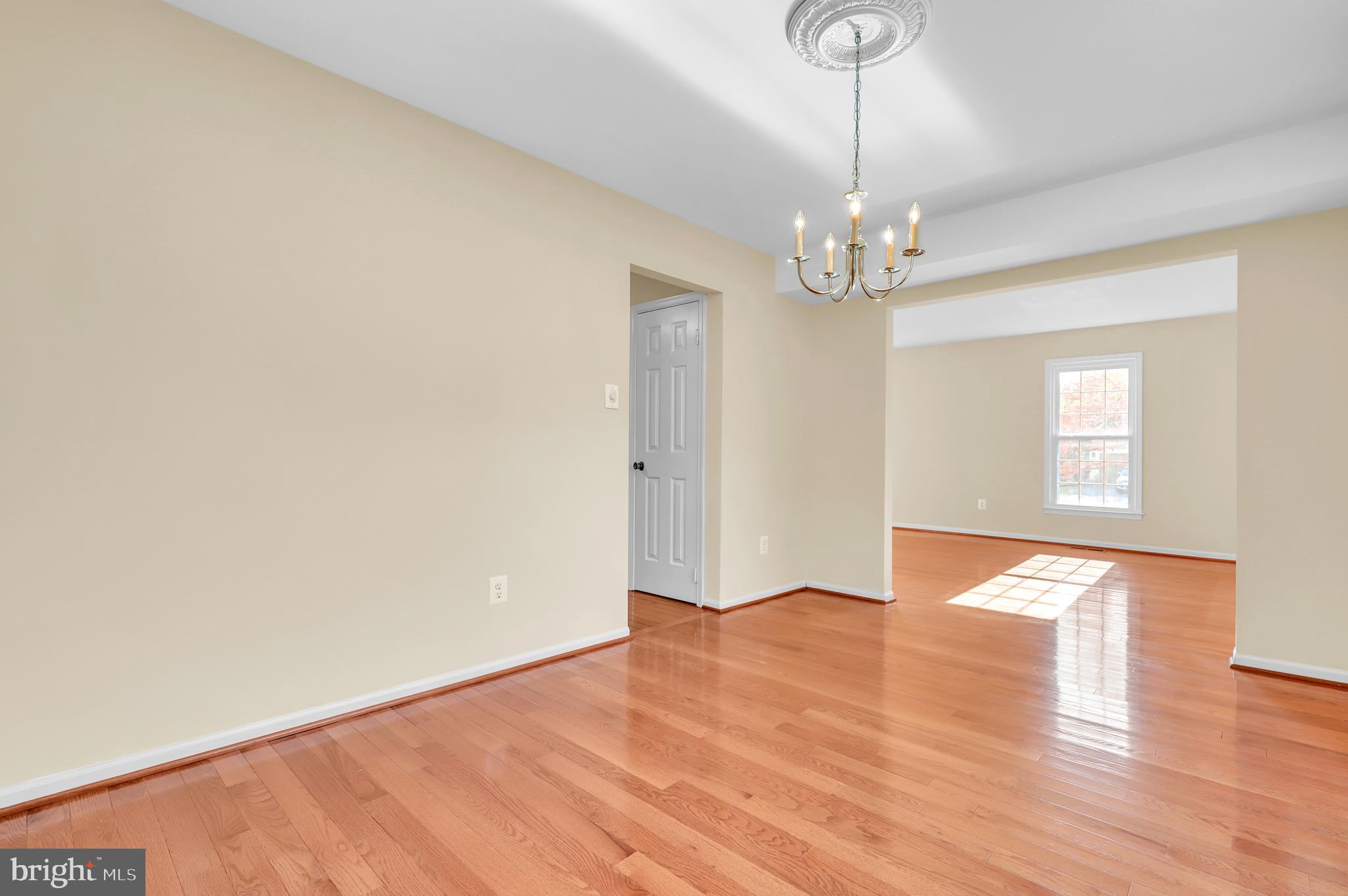 CHANTILLY HIGHLANDS - Residential