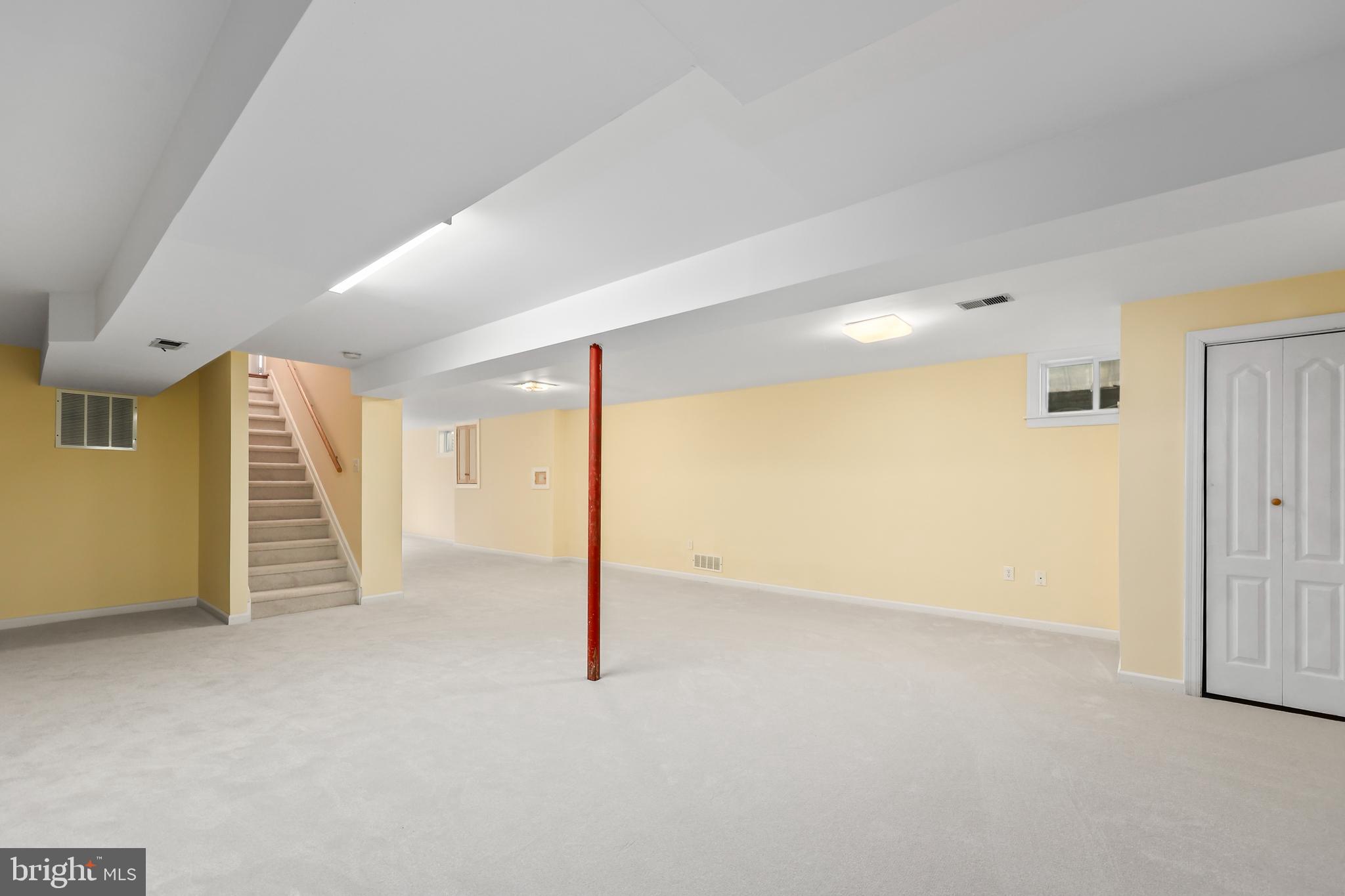 CHANTILLY HIGHLANDS - Residential