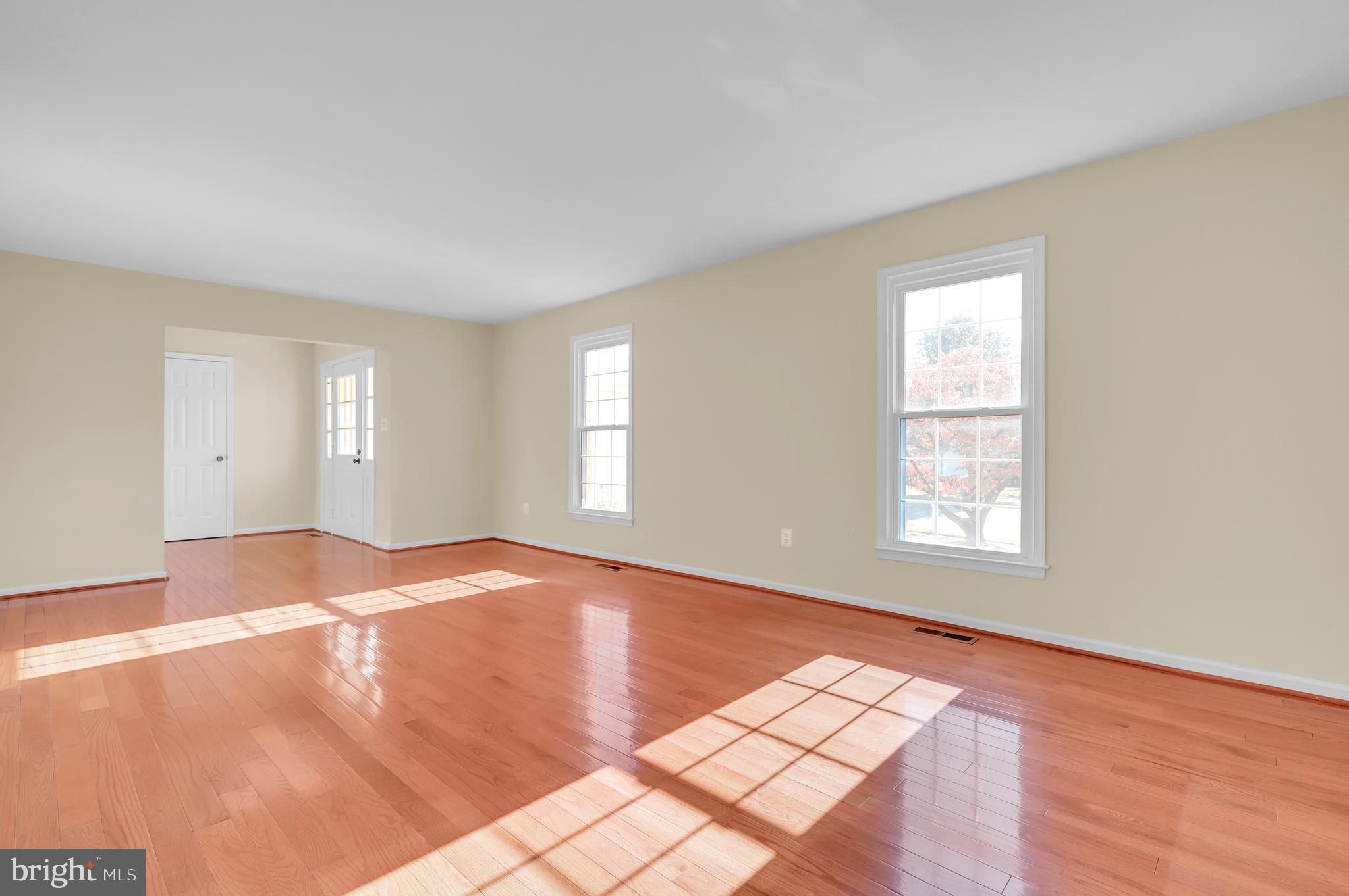 CHANTILLY HIGHLANDS - Residential