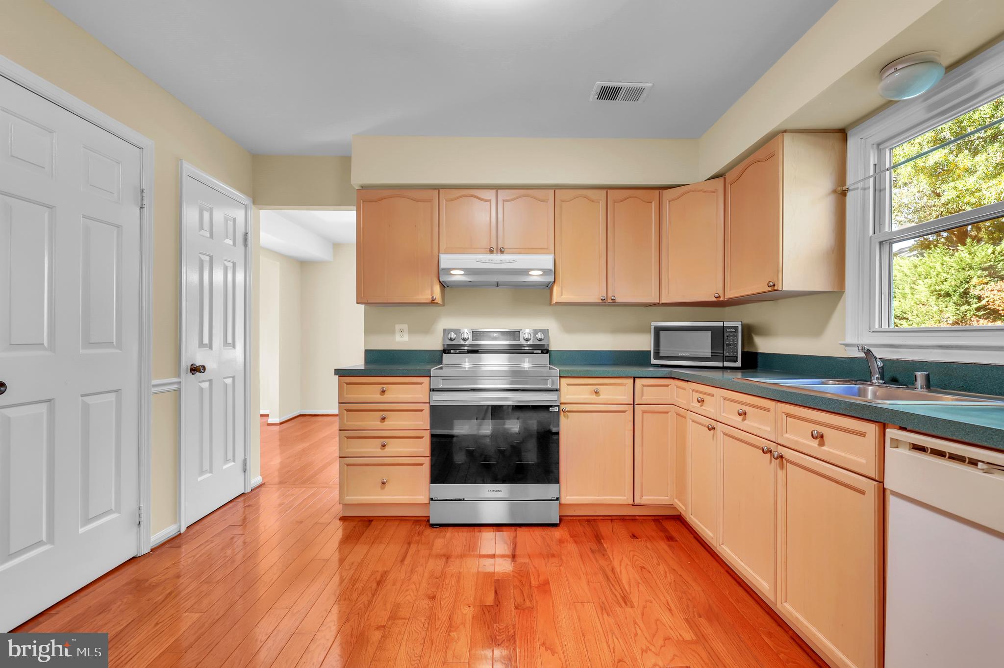 CHANTILLY HIGHLANDS - Residential