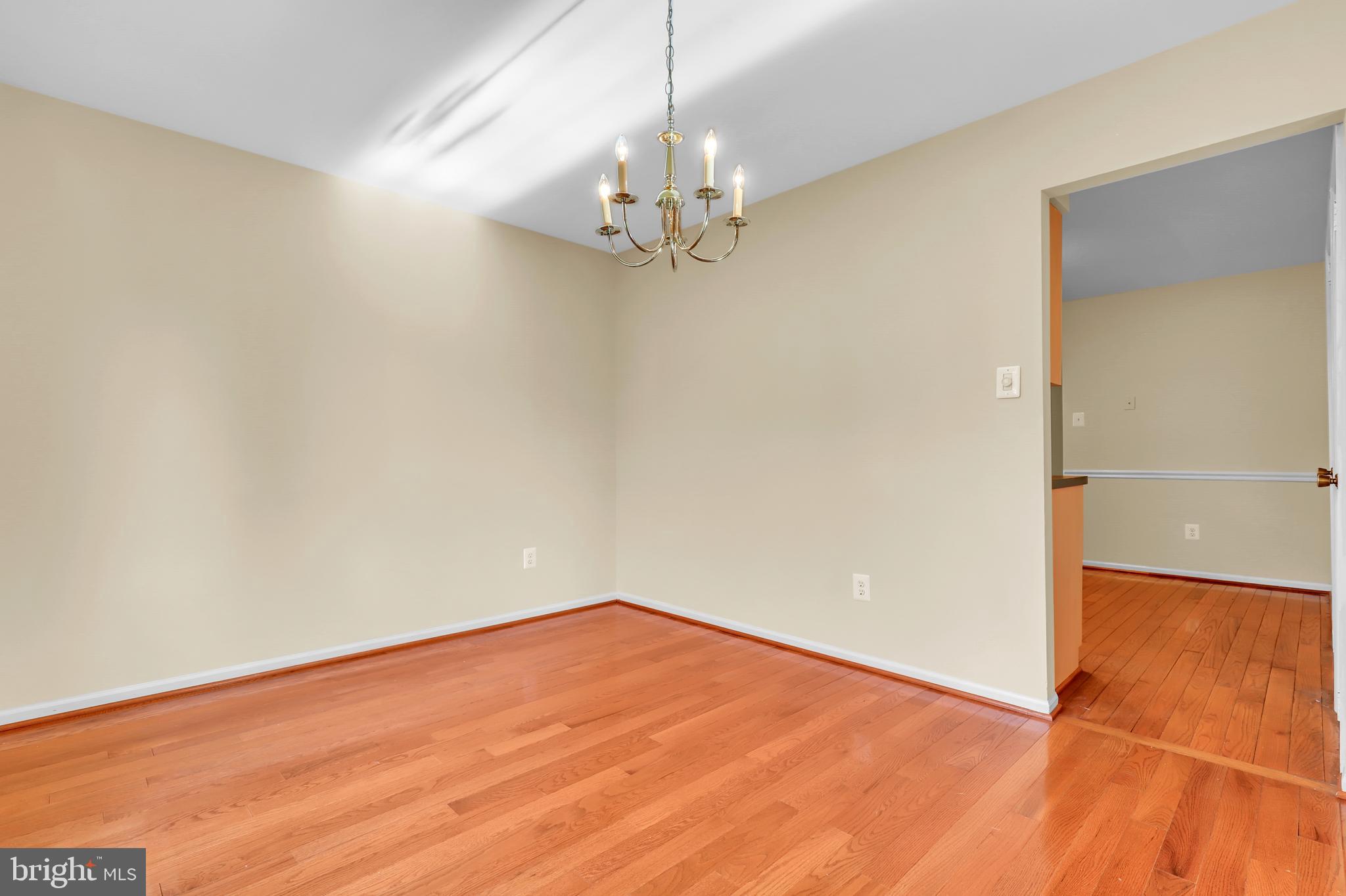 CHANTILLY HIGHLANDS - Residential