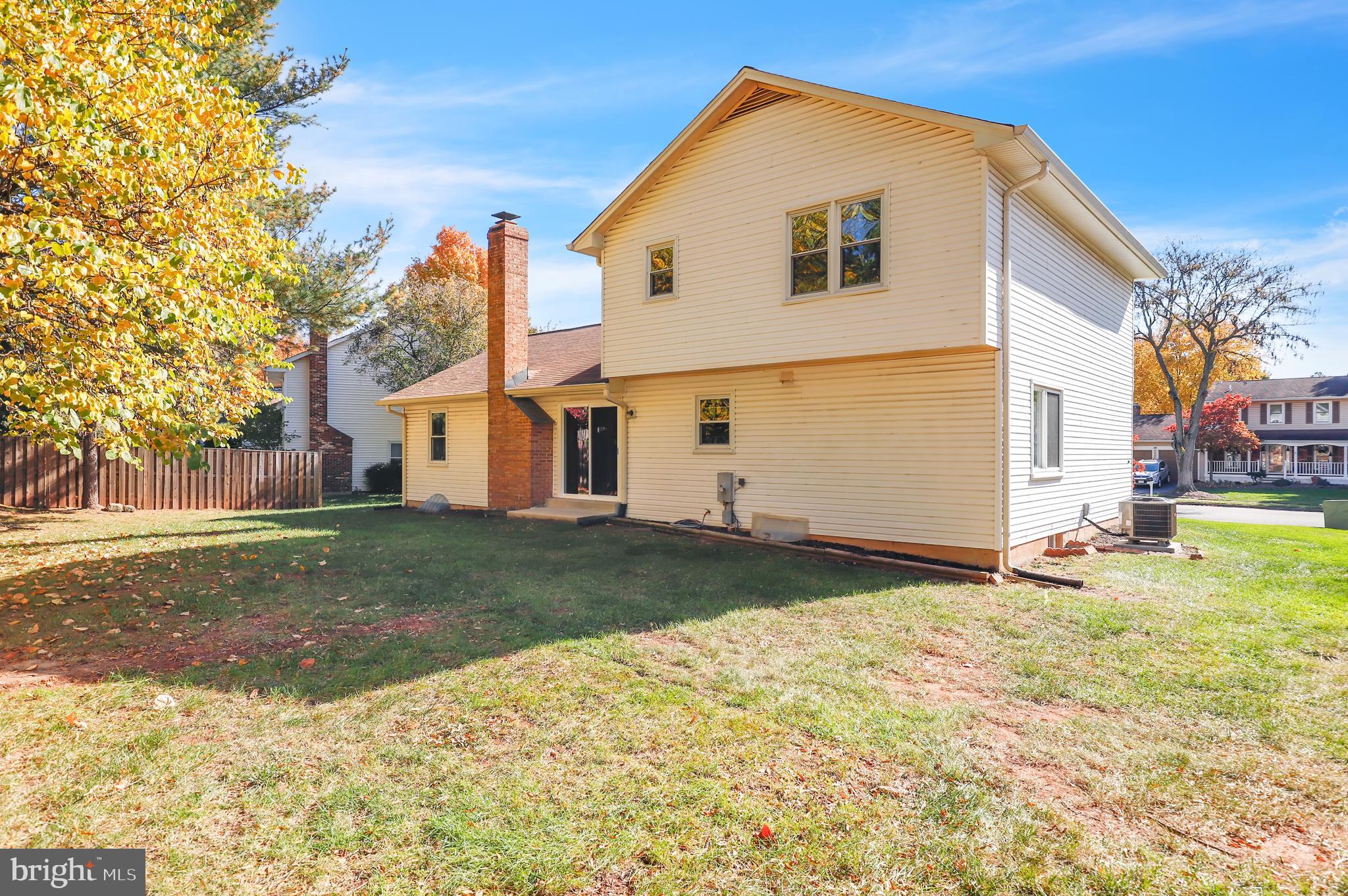 CHANTILLY HIGHLANDS - Residential