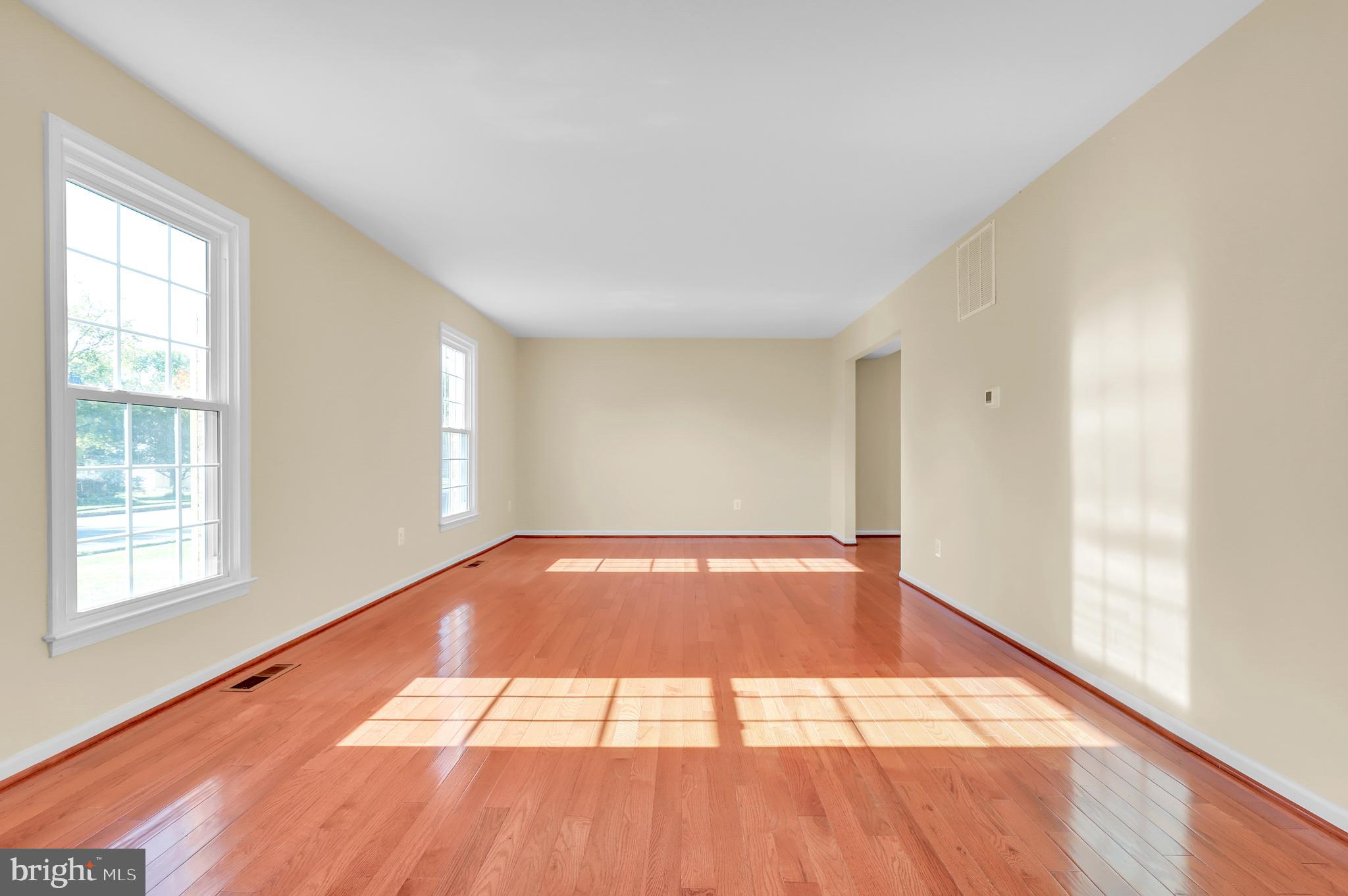 CHANTILLY HIGHLANDS - Residential