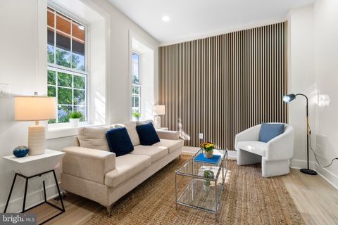 1129 8TH STREET NE WASHINGTON DC 20002