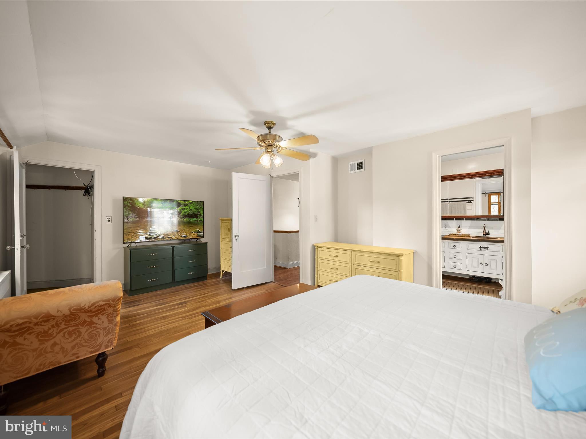 WOODHAVEN - Residential