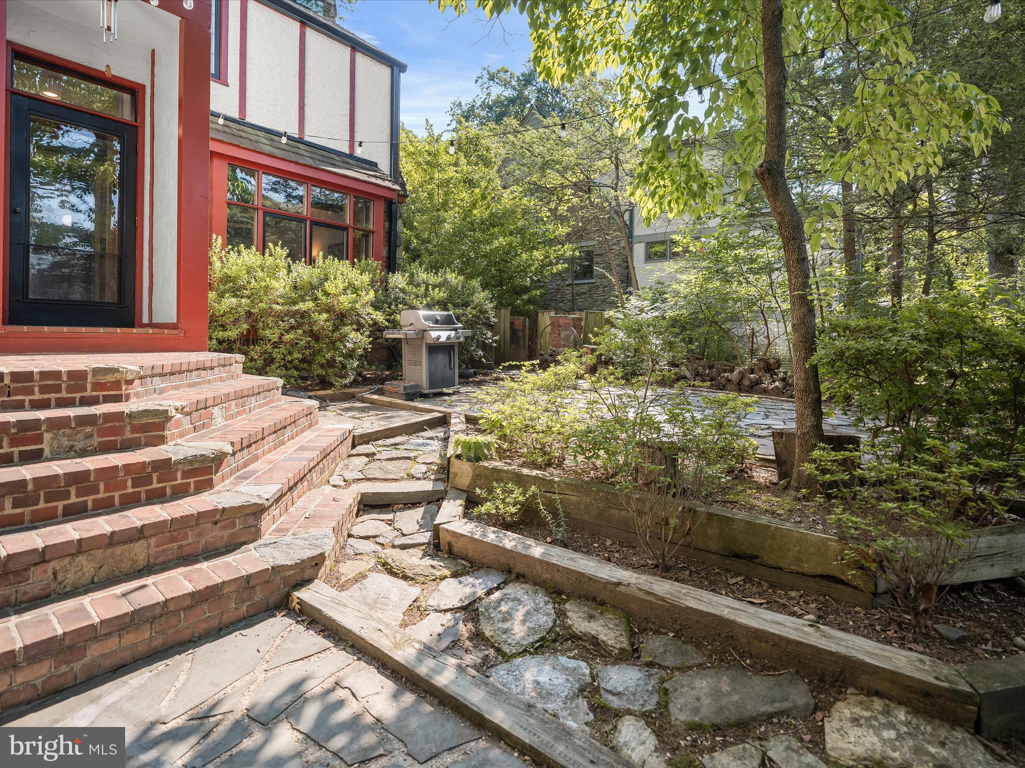 WOODHAVEN - Residential