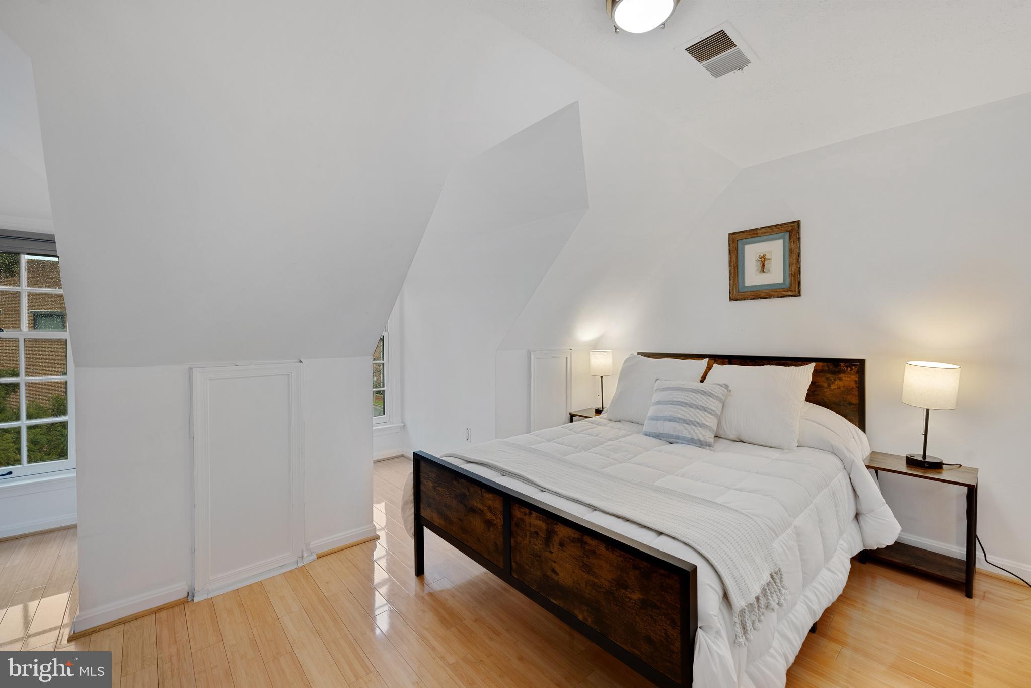 OLD TOWN - Residential