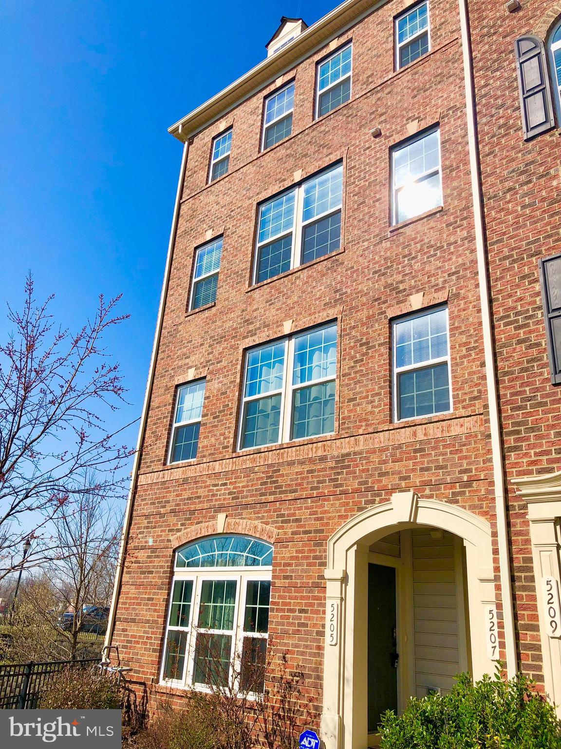 GREENBELT - Residential Lease