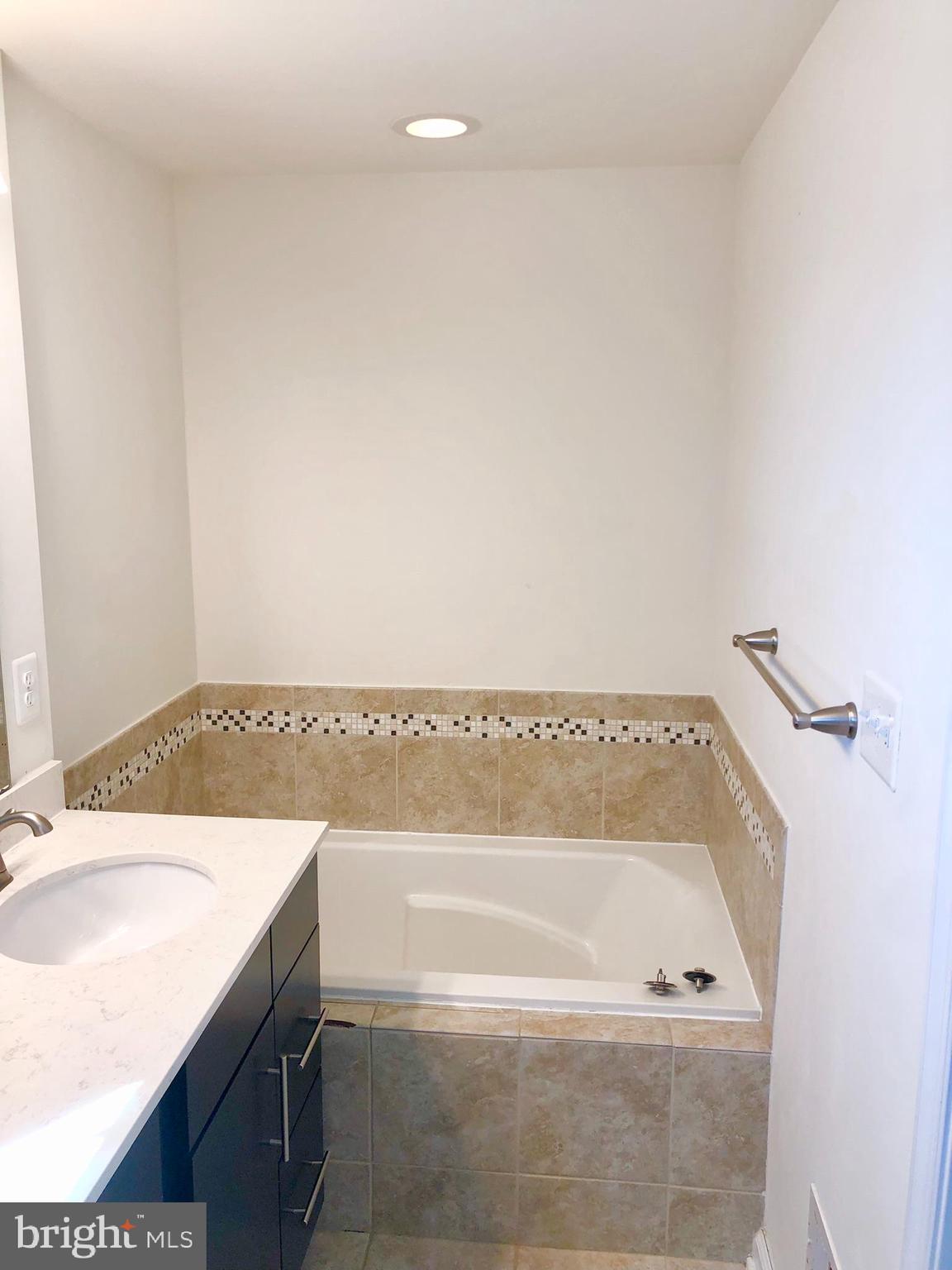 GREENBELT - Residential Lease