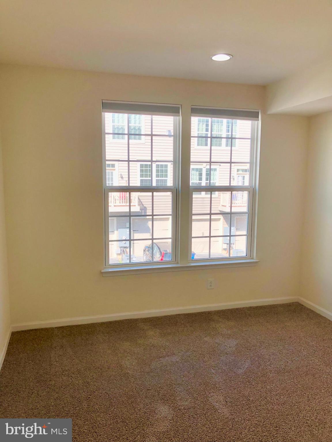 GREENBELT - Residential Lease