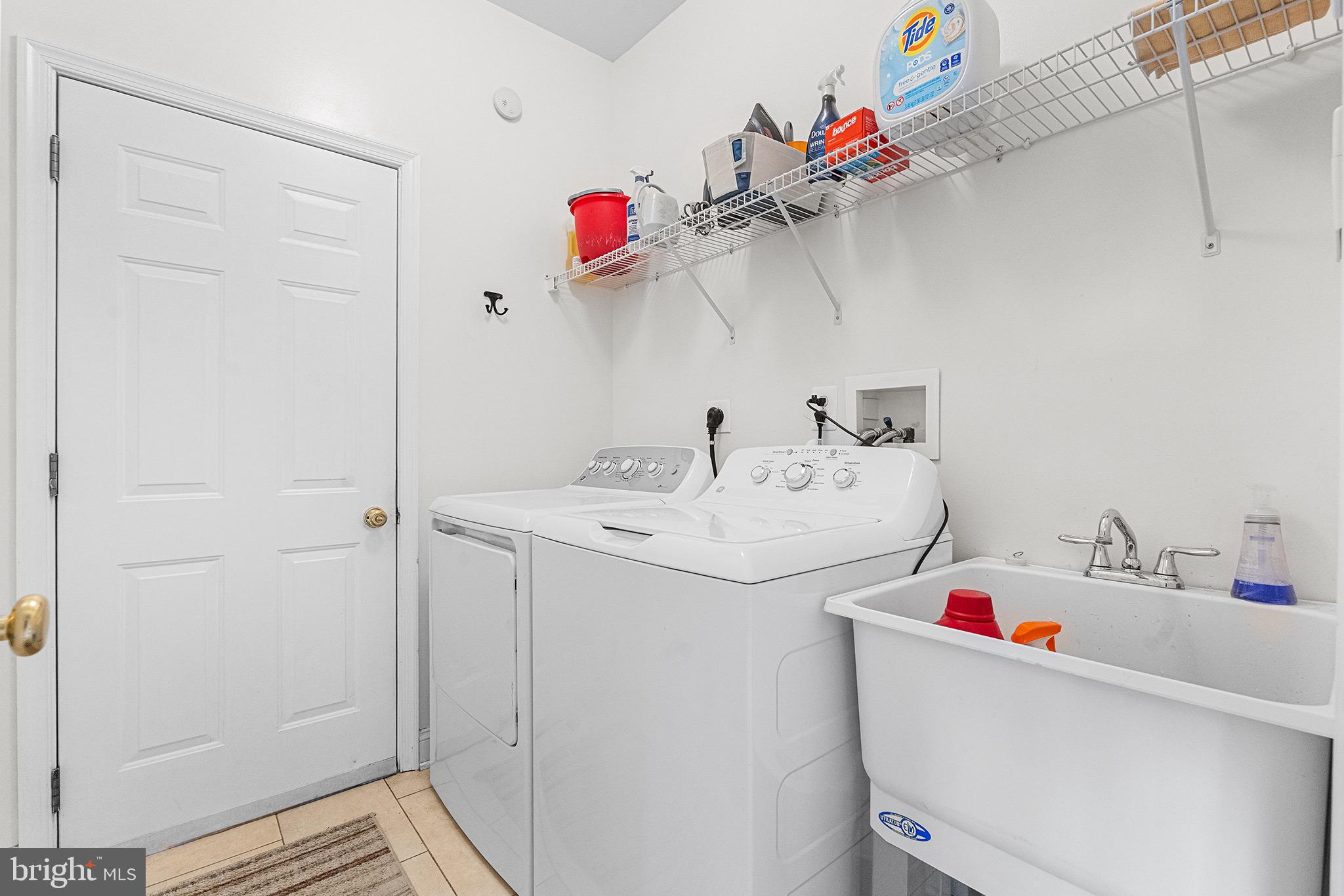 VALLEYBROOKE CHASE - Residential