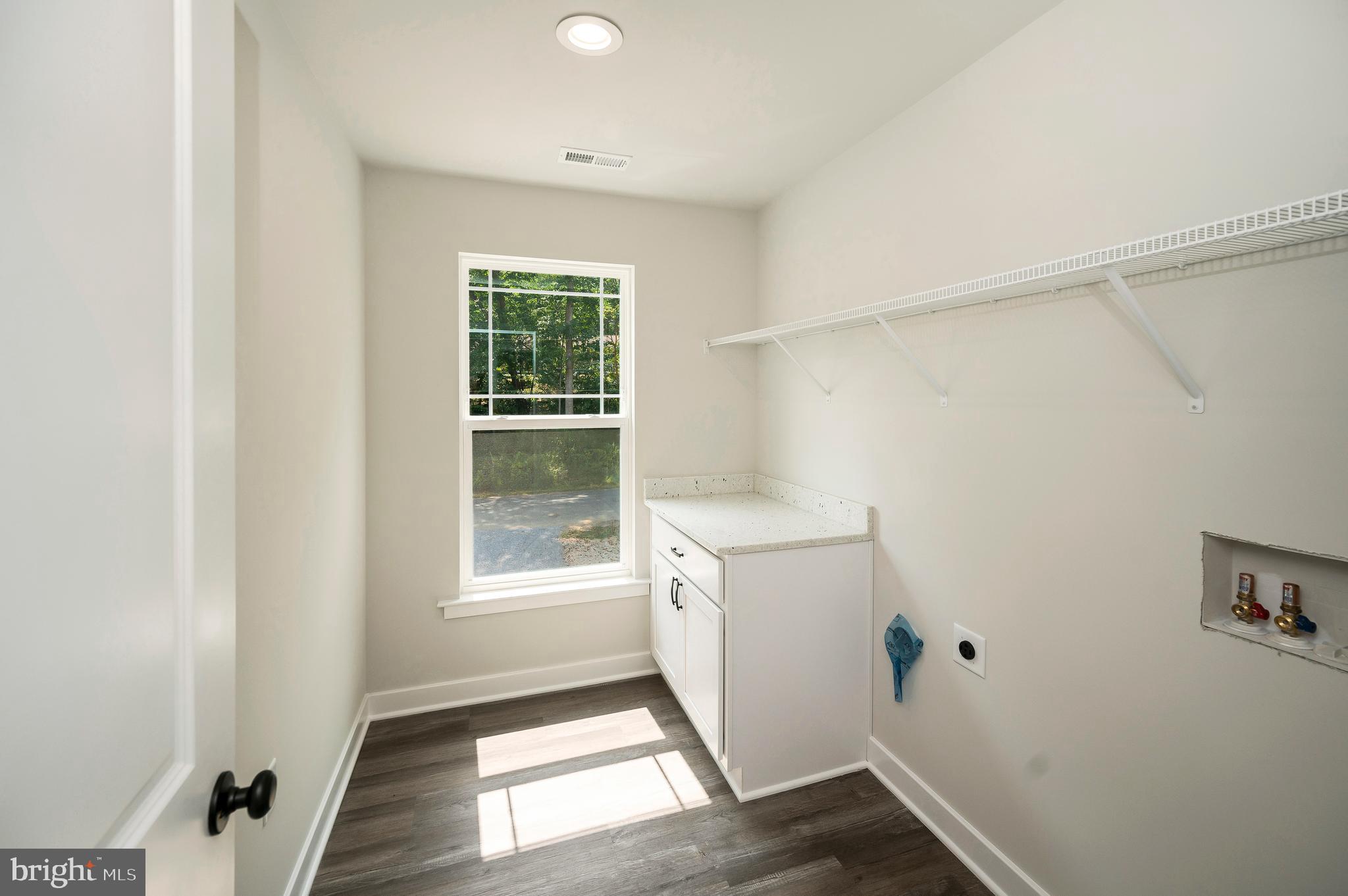 ADJ PURKS - Residential