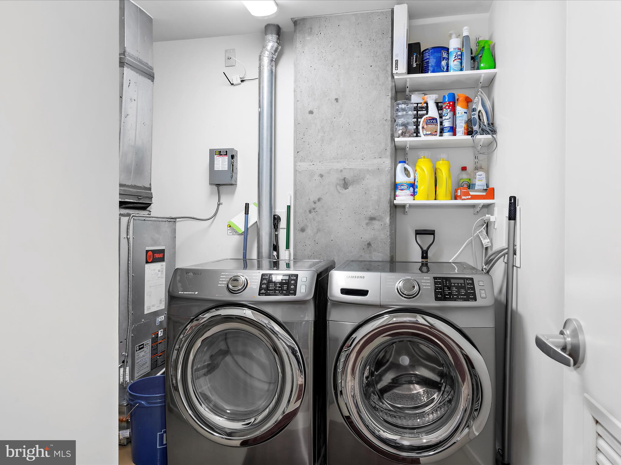 LOCUST POINT - Residential Lease