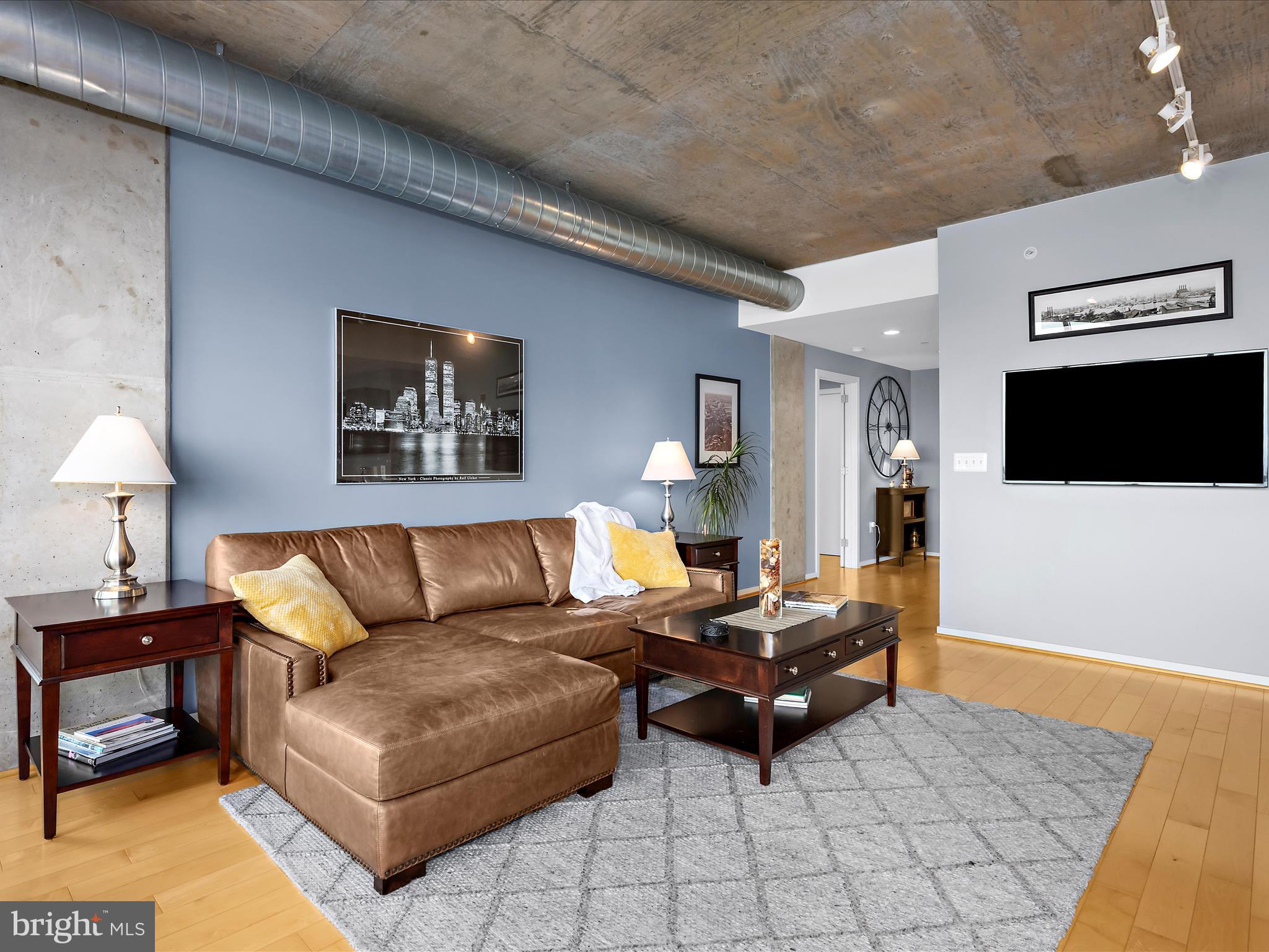 LOCUST POINT - Residential Lease