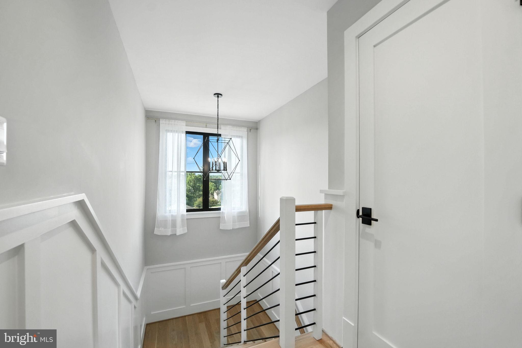 BROYHILL GLEN GARY PARK - Residential