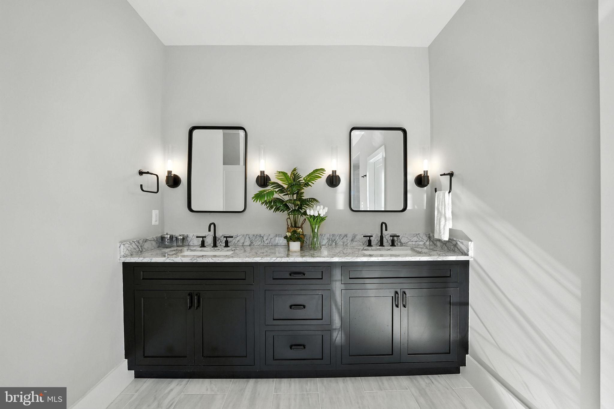 BROYHILL GLEN GARY PARK - Residential