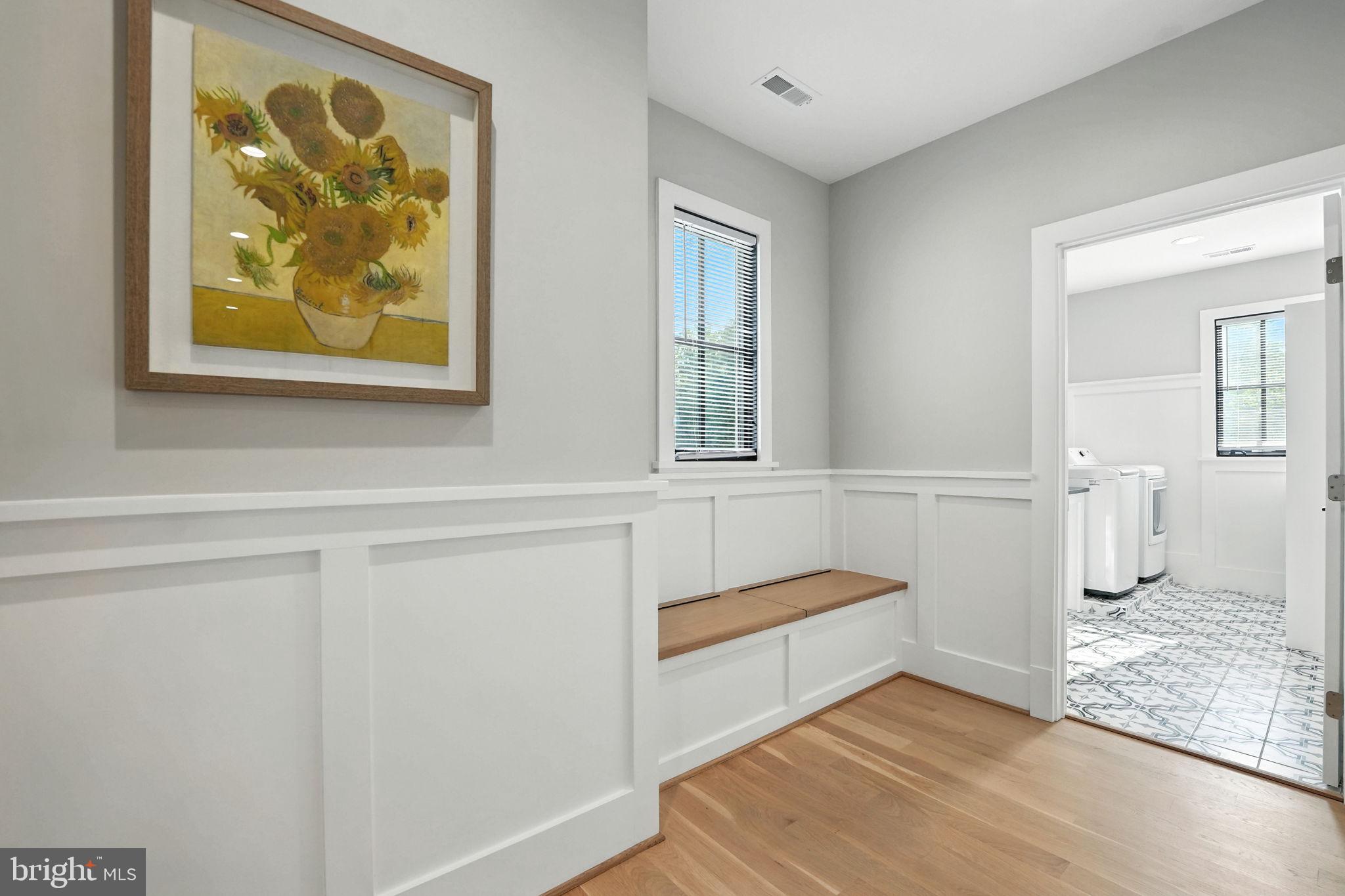 BROYHILL GLEN GARY PARK - Residential