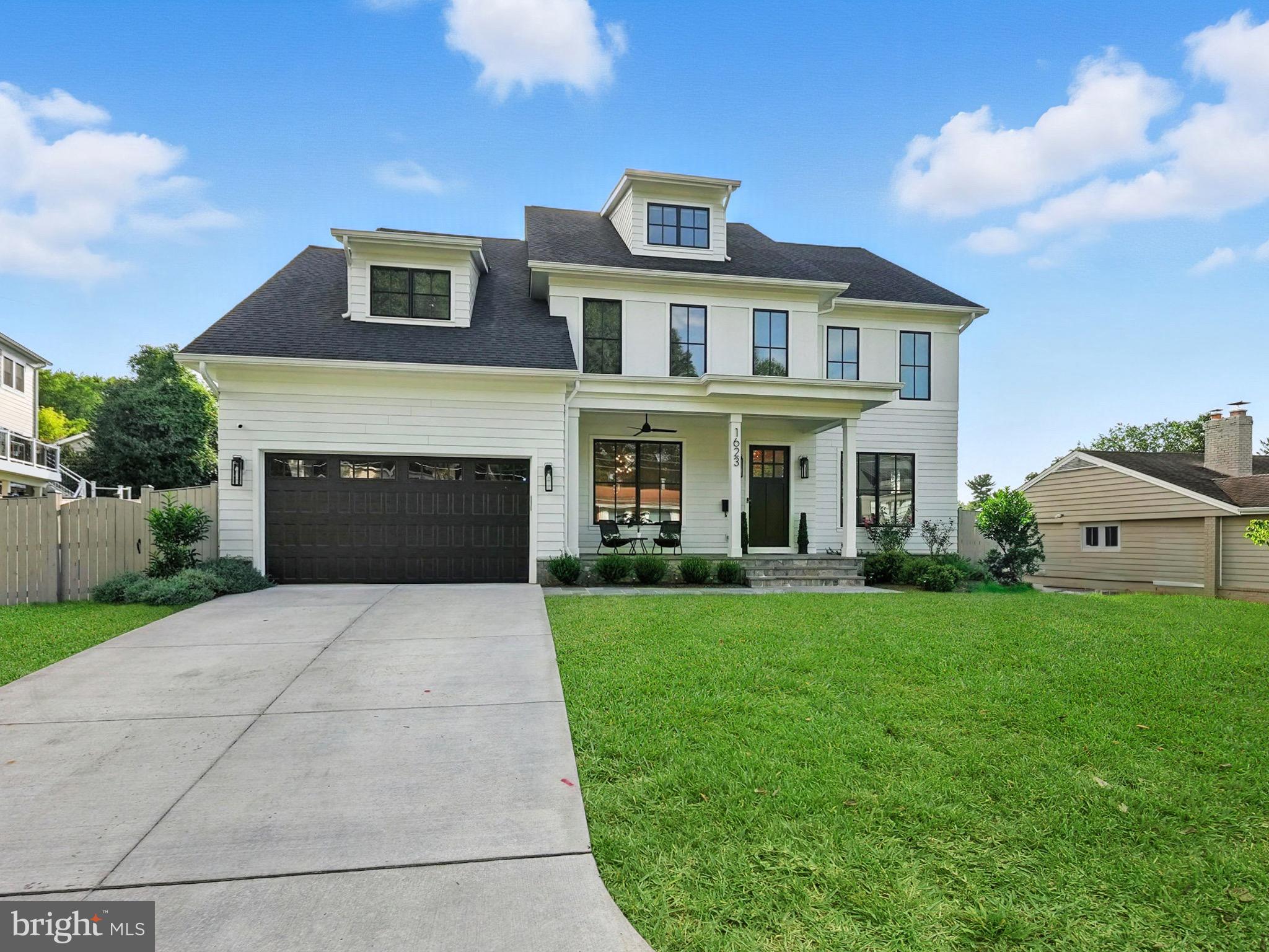 BROYHILL GLEN GARY PARK - Residential