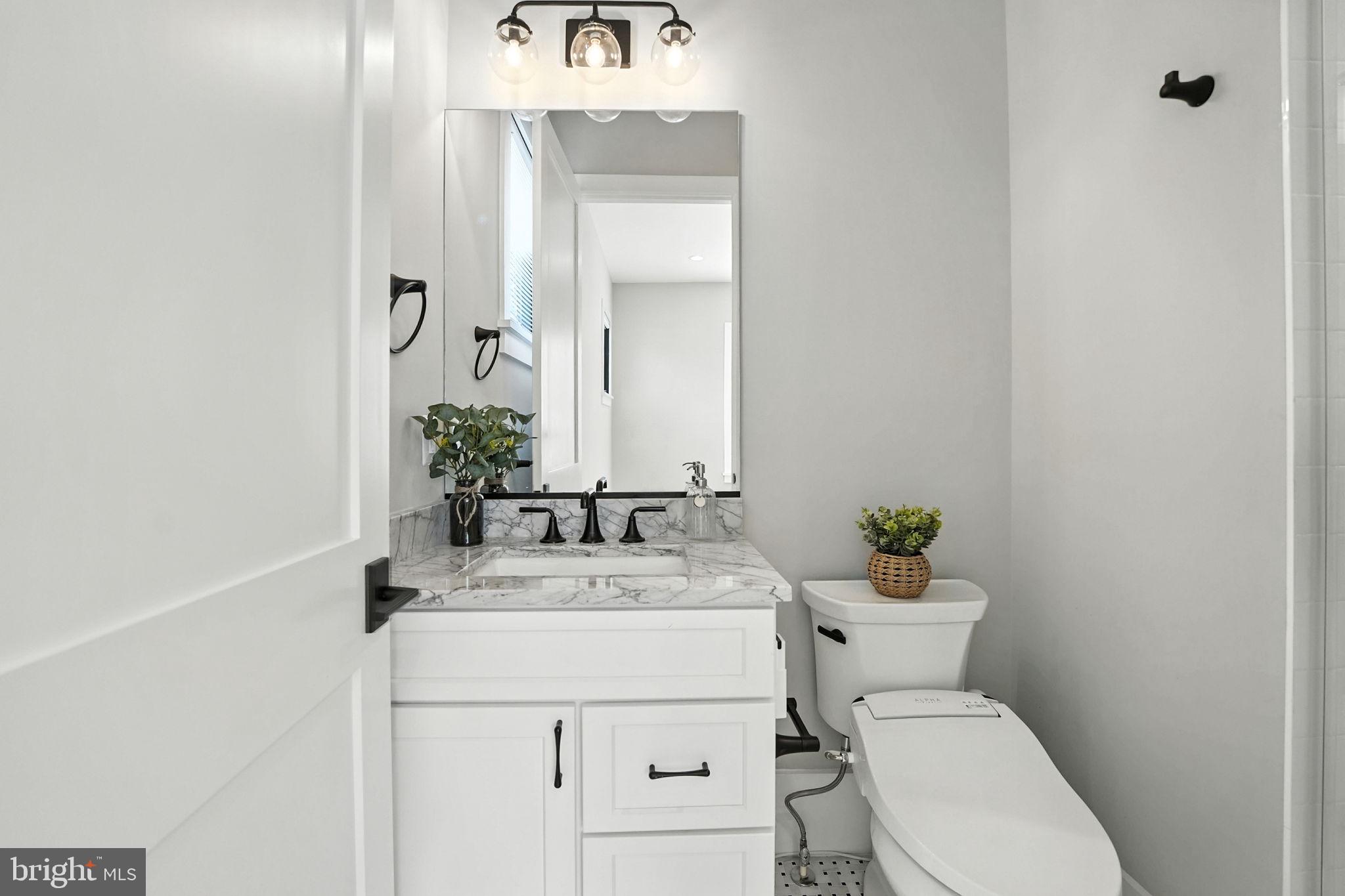 BROYHILL GLEN GARY PARK - Residential