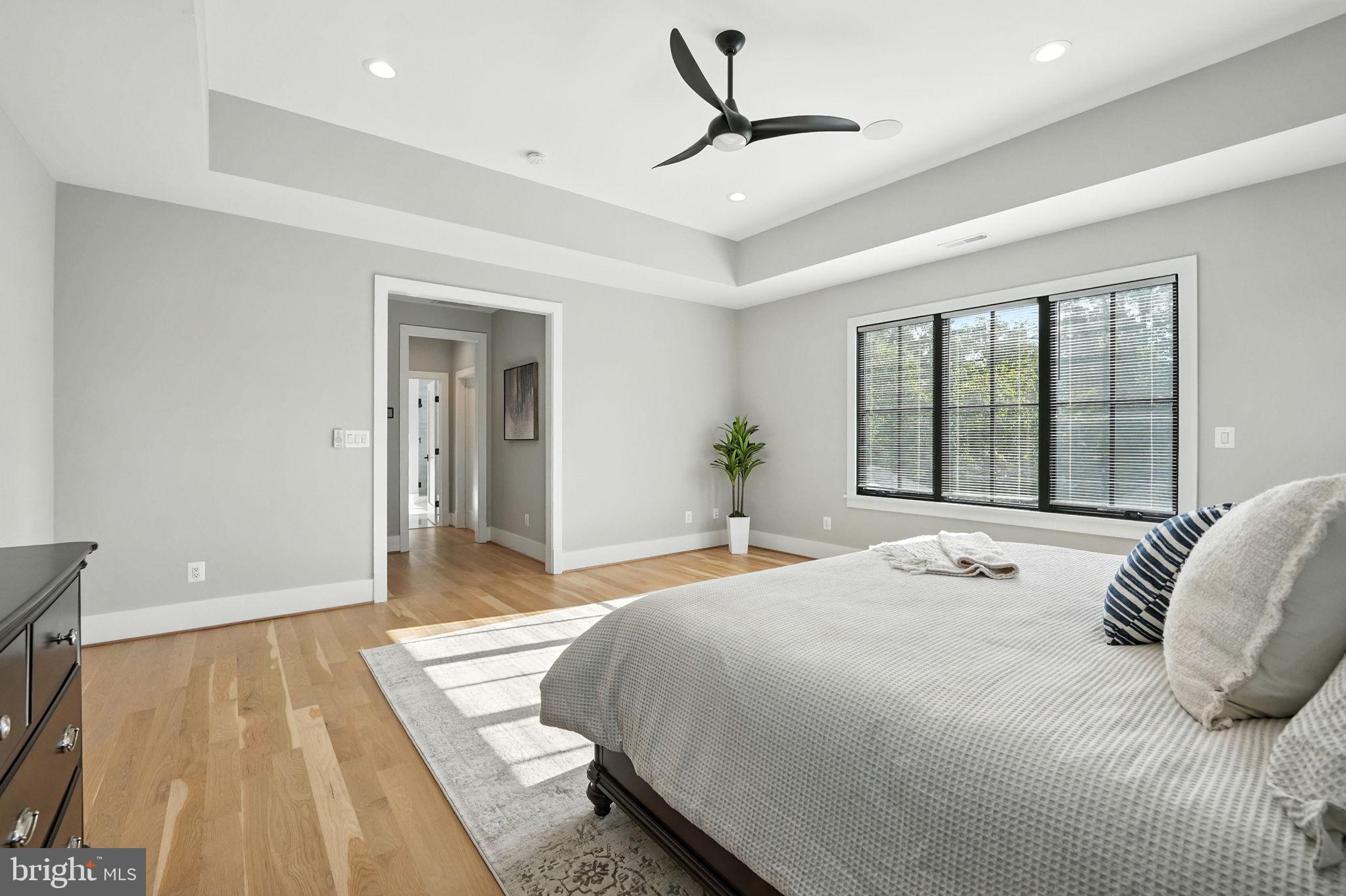 BROYHILL GLEN GARY PARK - Residential