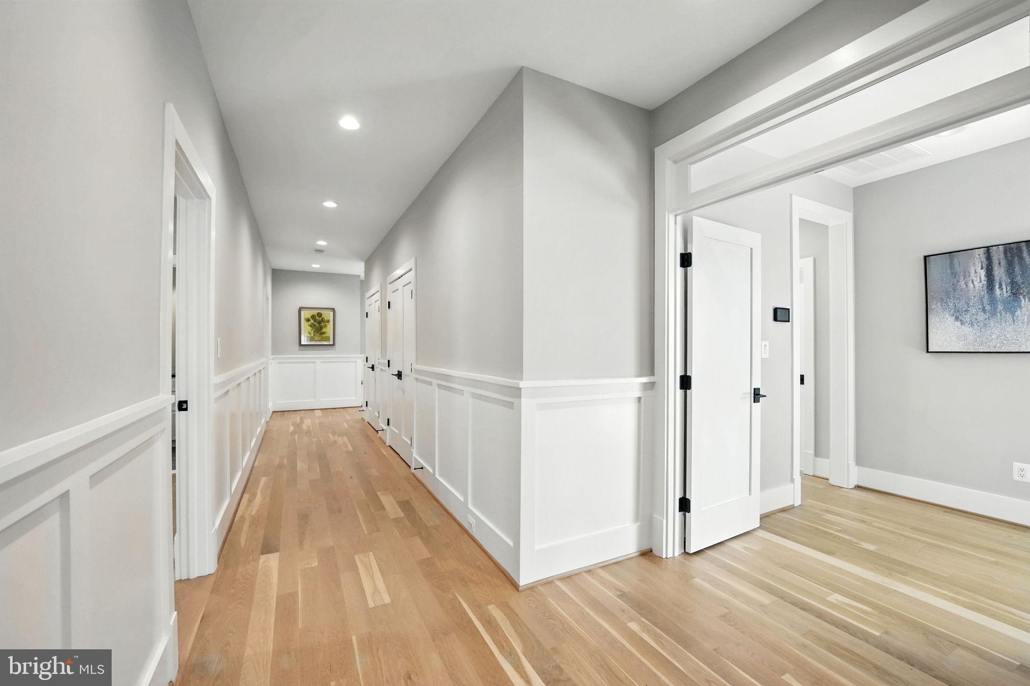 BROYHILL GLEN GARY PARK - Residential