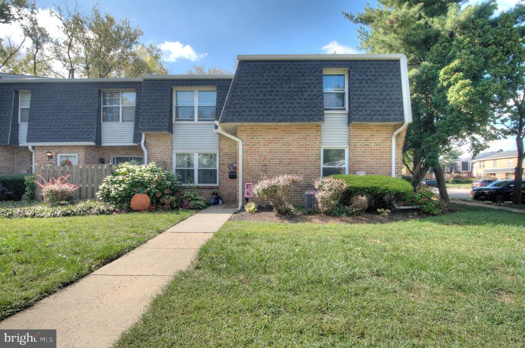 Photo of 3059 Harbour Drive, PALMYRA, NJ 08065 (MLS # NJBL2095356)