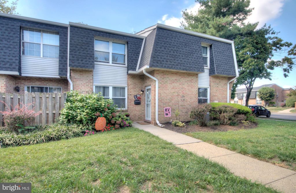 Photo of 3059 Harbour Drive, PALMYRA, NJ 08065 (MLS # NJBL2095356)