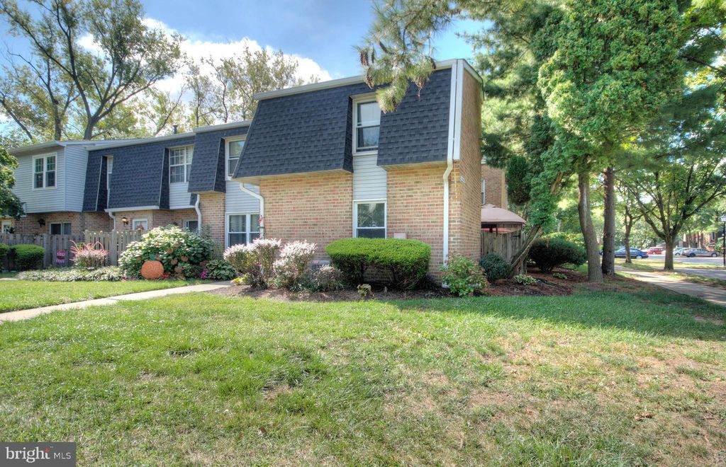 Photo of 3059 Harbour Drive, PALMYRA, NJ 08065 (MLS # NJBL2095356)