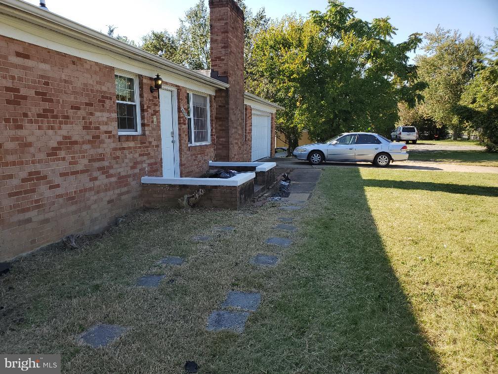 ALEXANDRIA - Residential Lease