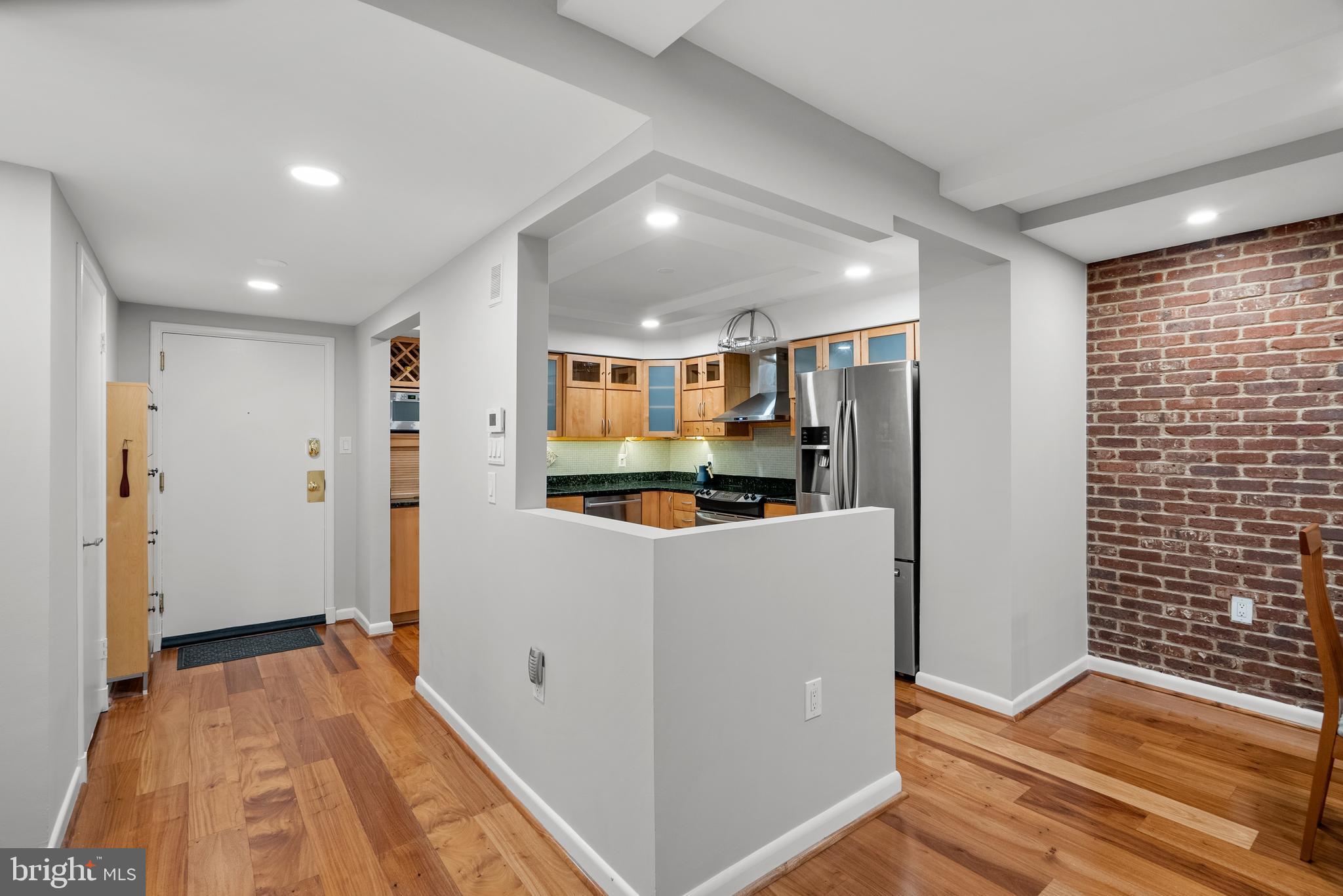 1045 31ST STREET NW 302