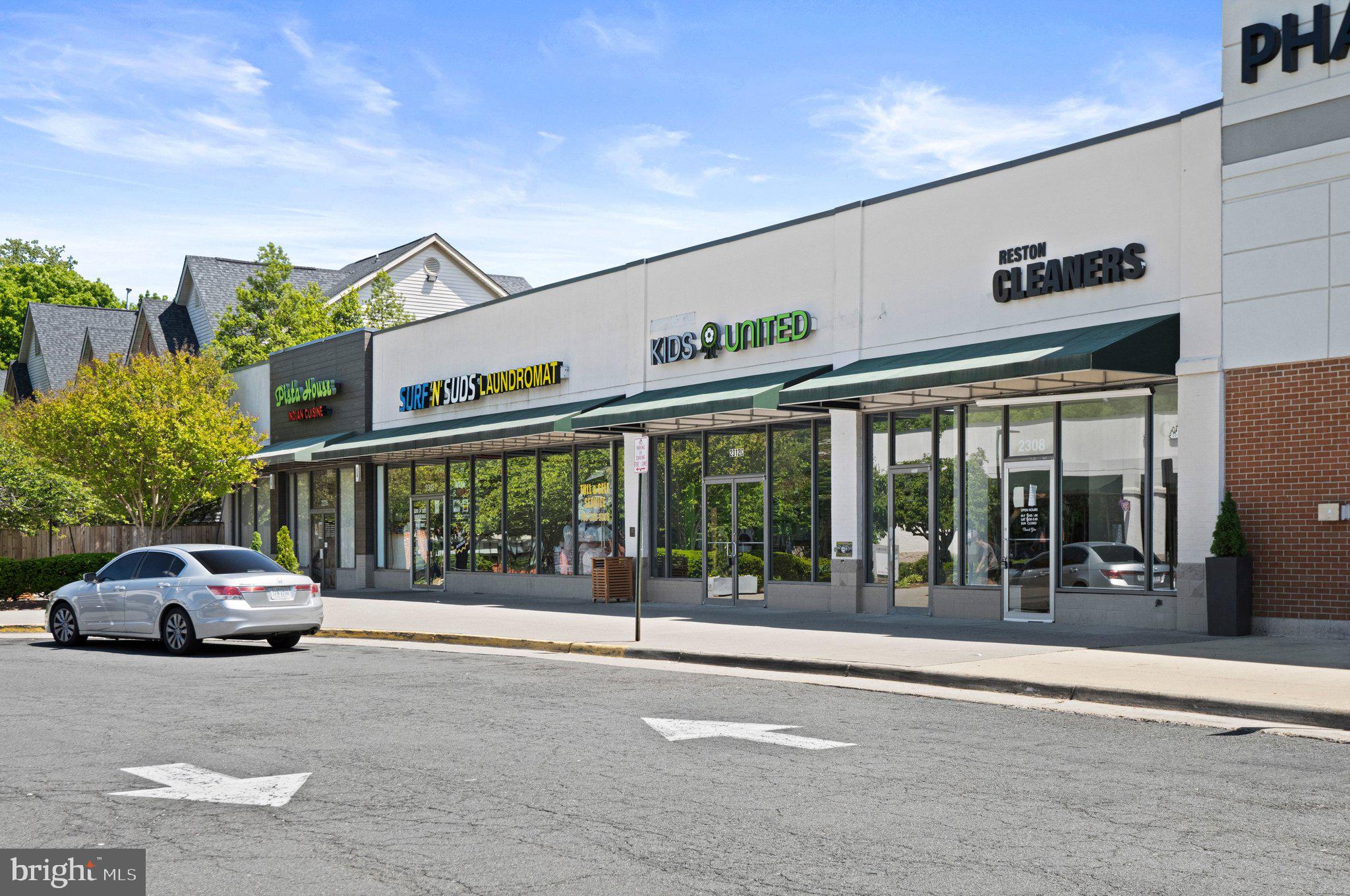 RESTON - Residential