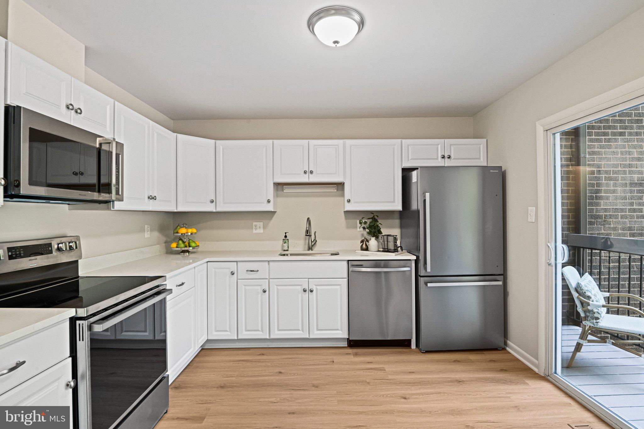 RESTON - Residential
